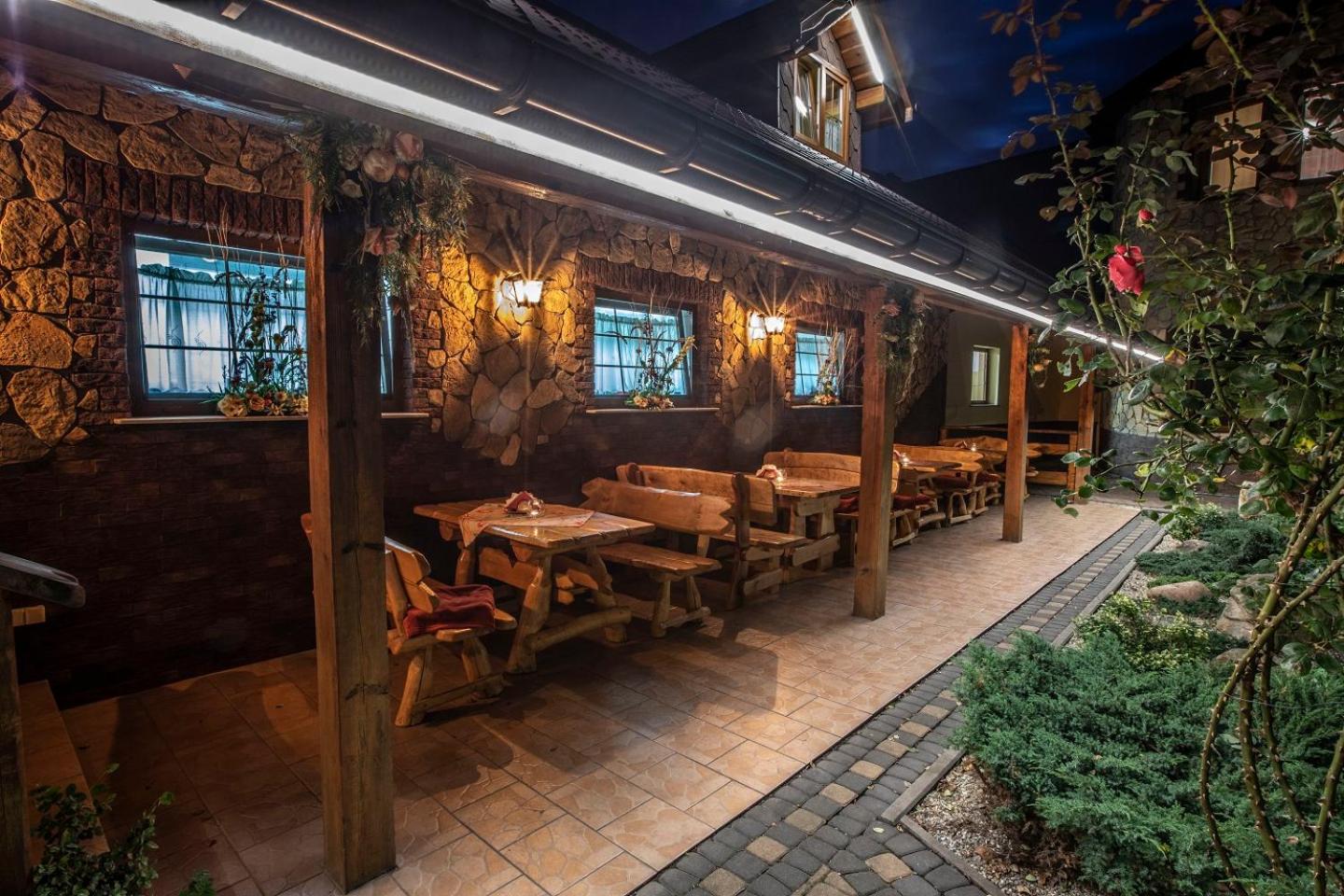 restaurant