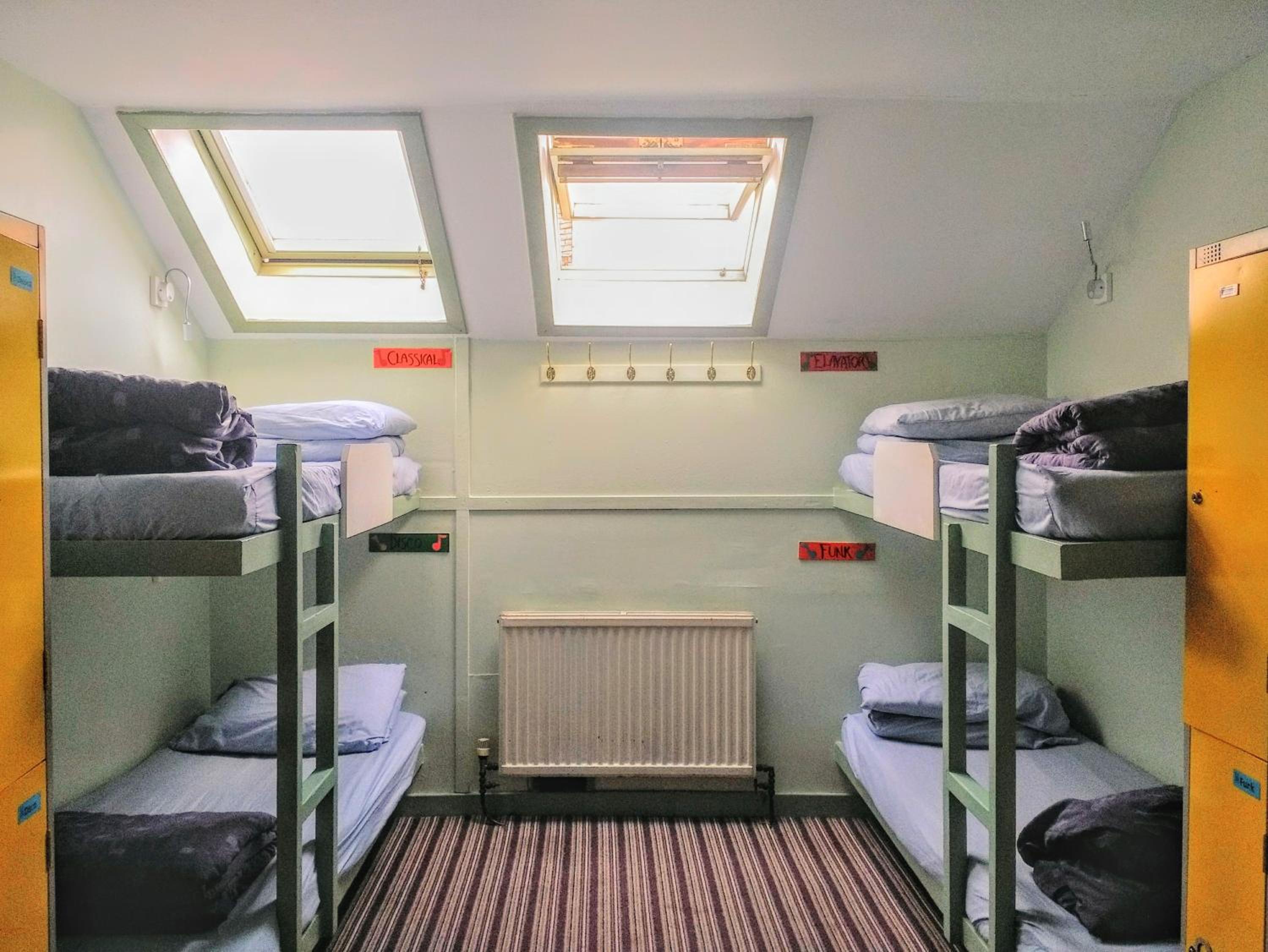 High Street Hostel - Over 18s Only, Backpackers Atmosphere