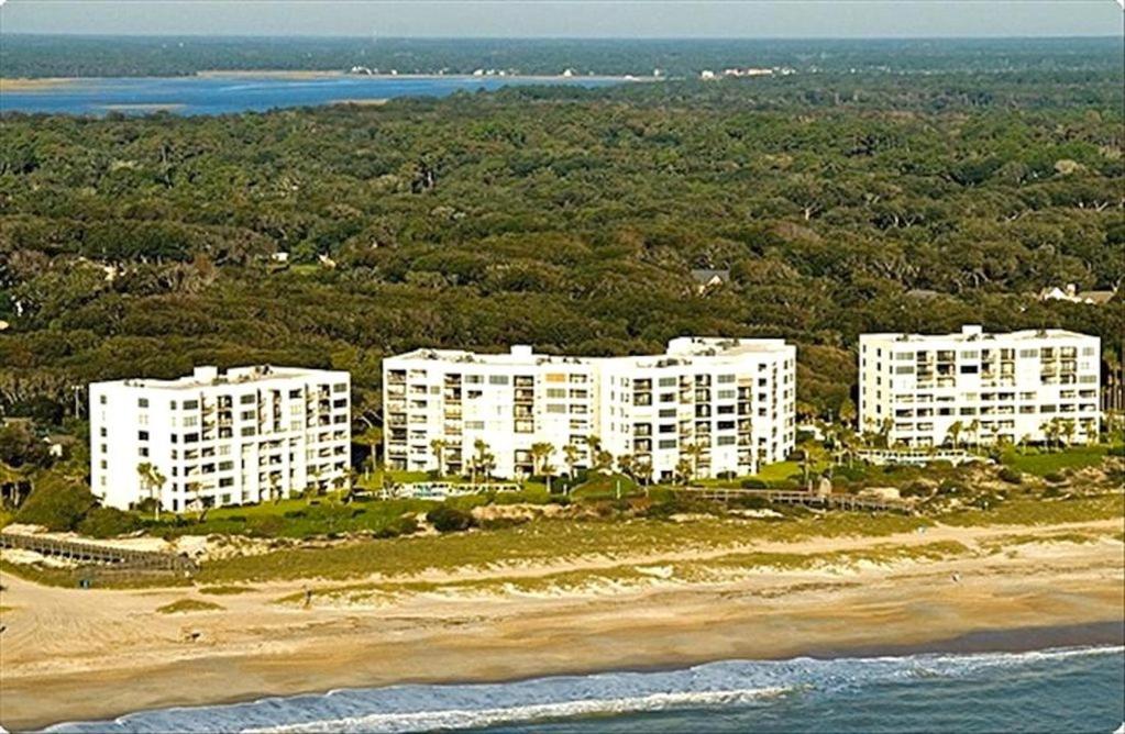 Hotel Oceanfront Condo 2 King Master Suites