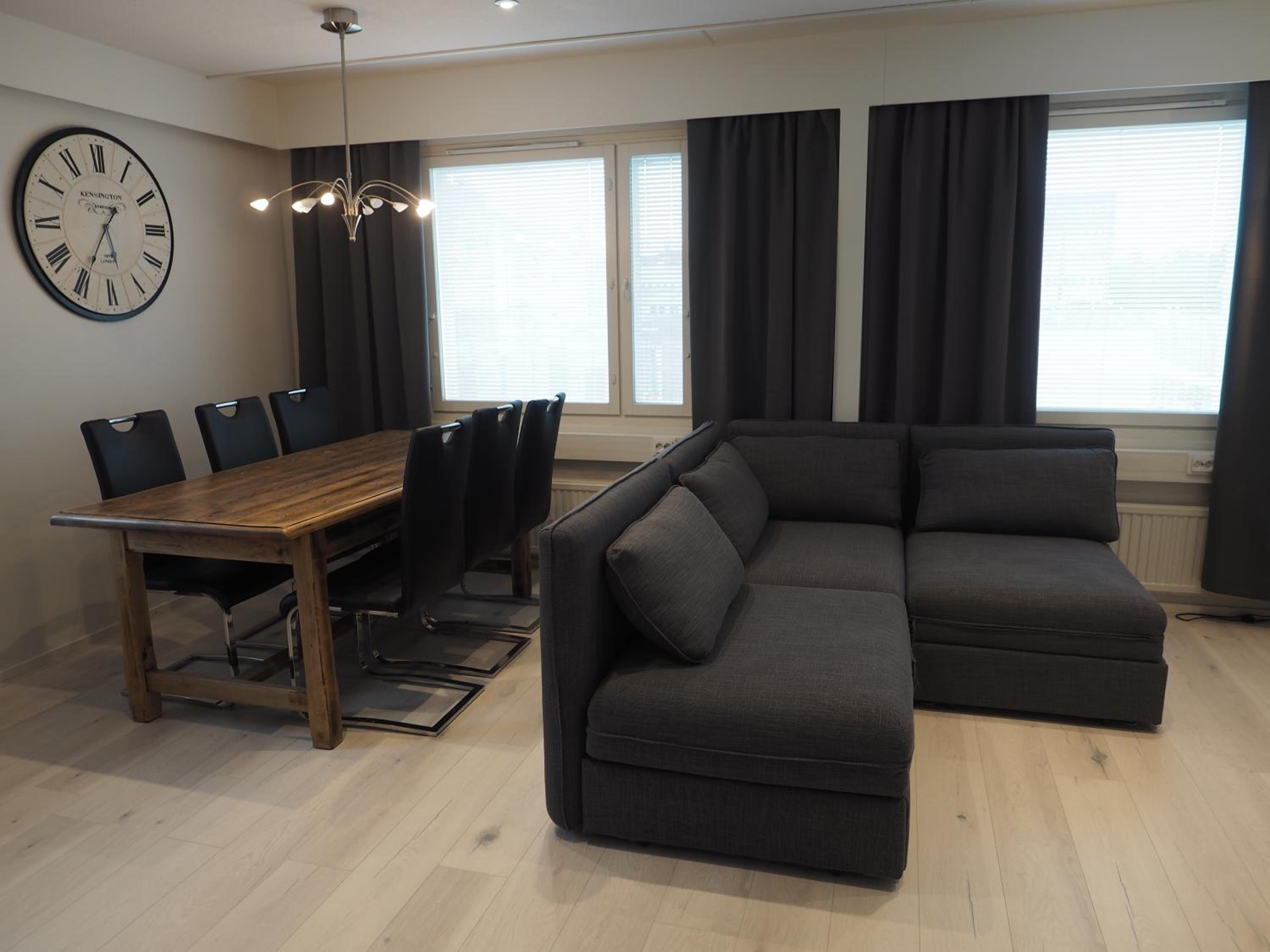 Apartment Oulu station suite view 5