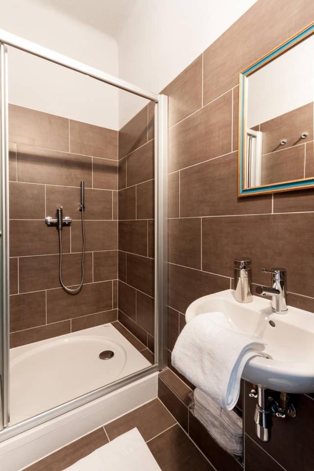 Europe Heart Apartment for 9 view 4