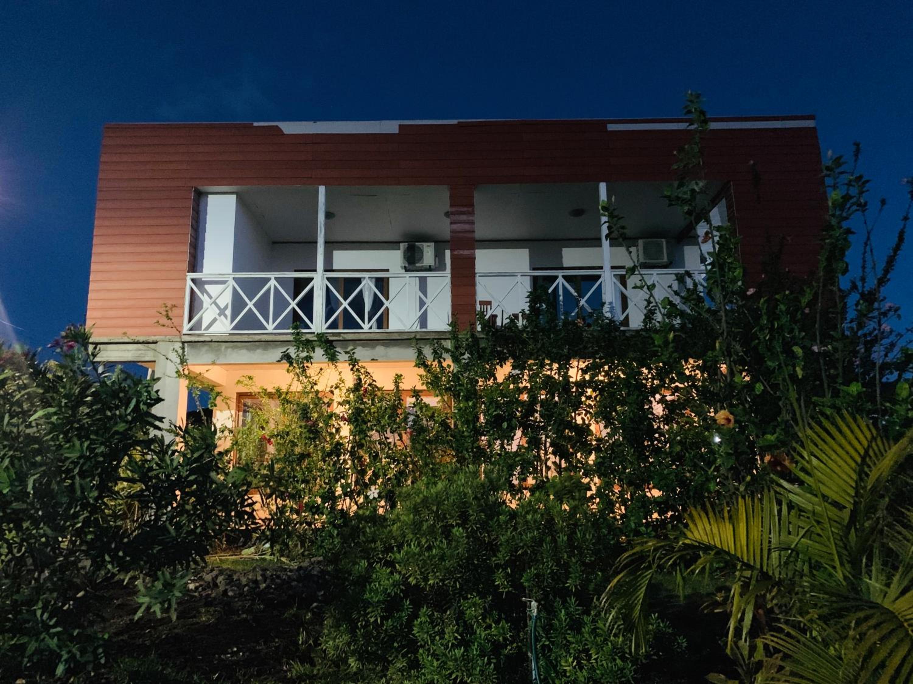 Teanehi Bed & Breakfast