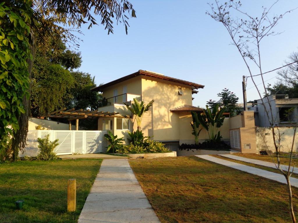 Casa na praia LINDA de JUQUEHY