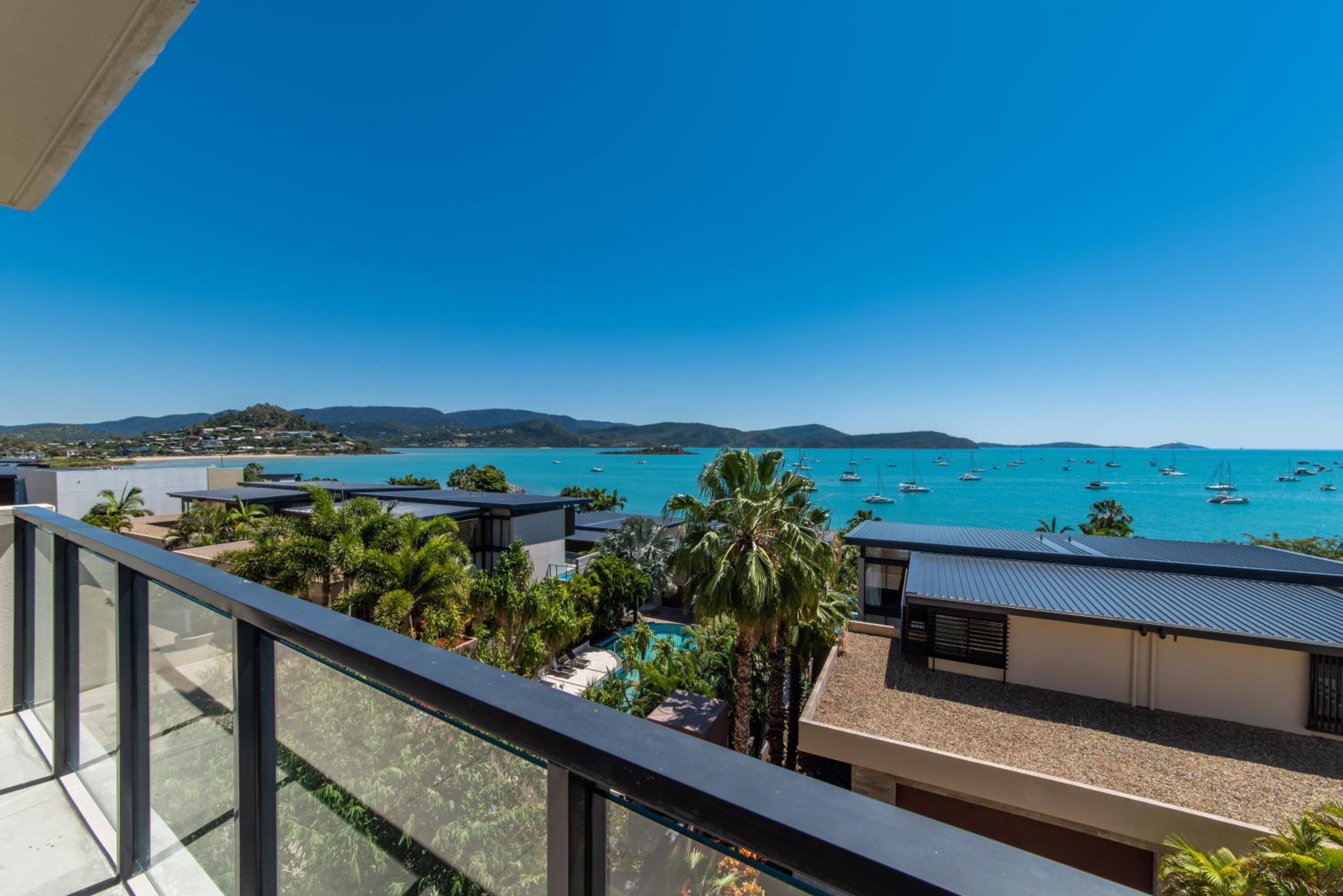 Executive on Whisper Bay - Cannonvale