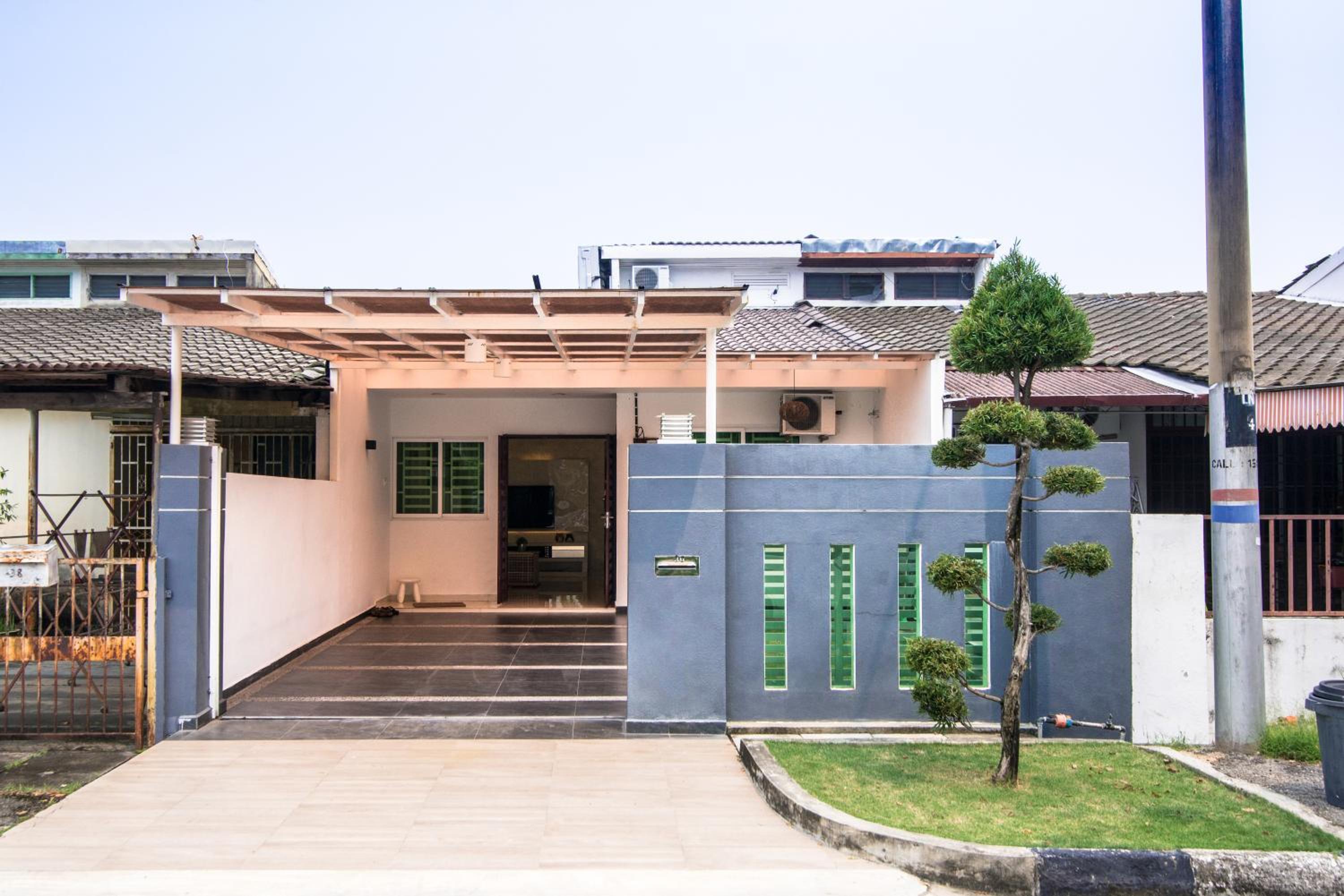 Landed Cozy House Near SPICE, Airport