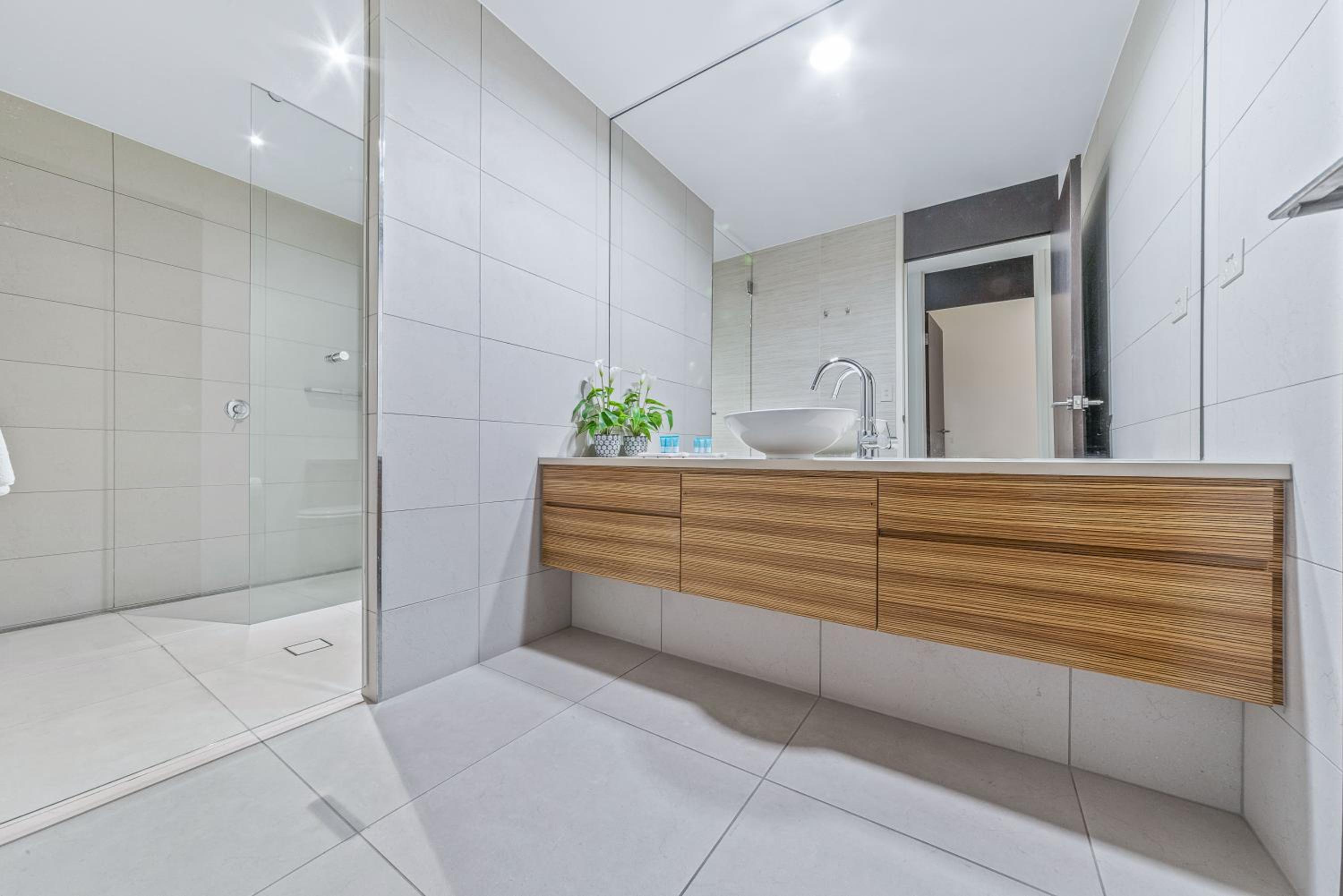 Executive on Whisper Bay - Cannonvale
