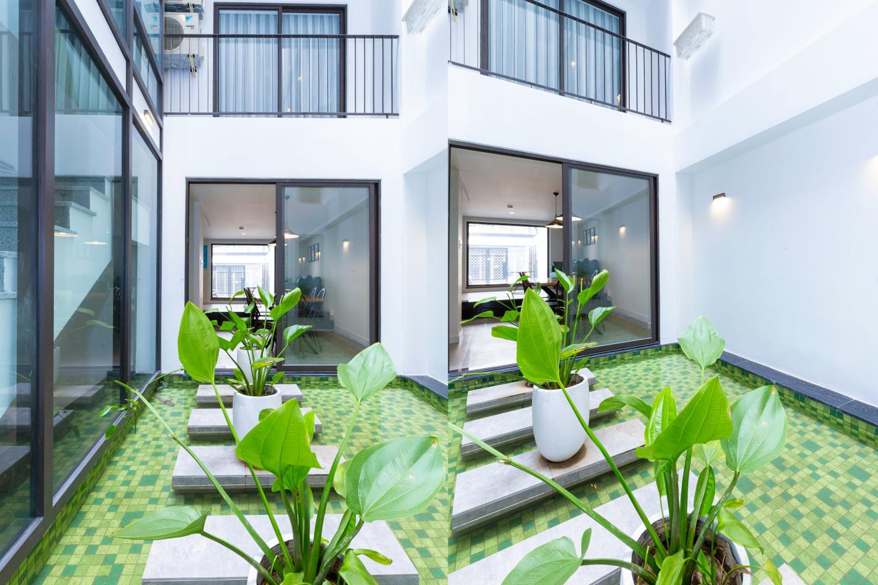 Cozrum Homes - Premier Residence