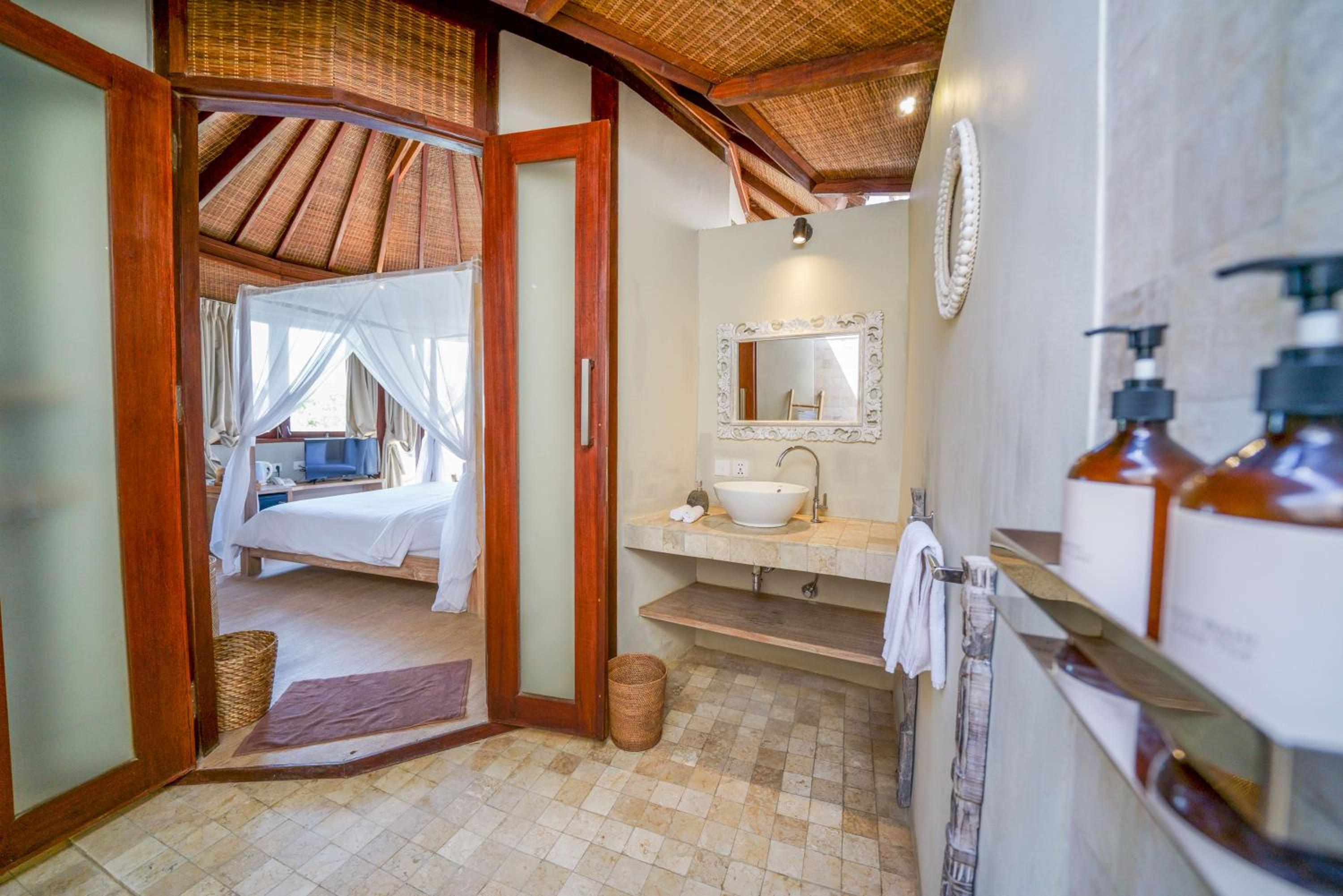 Ora Resort Avia Blue Lagoon