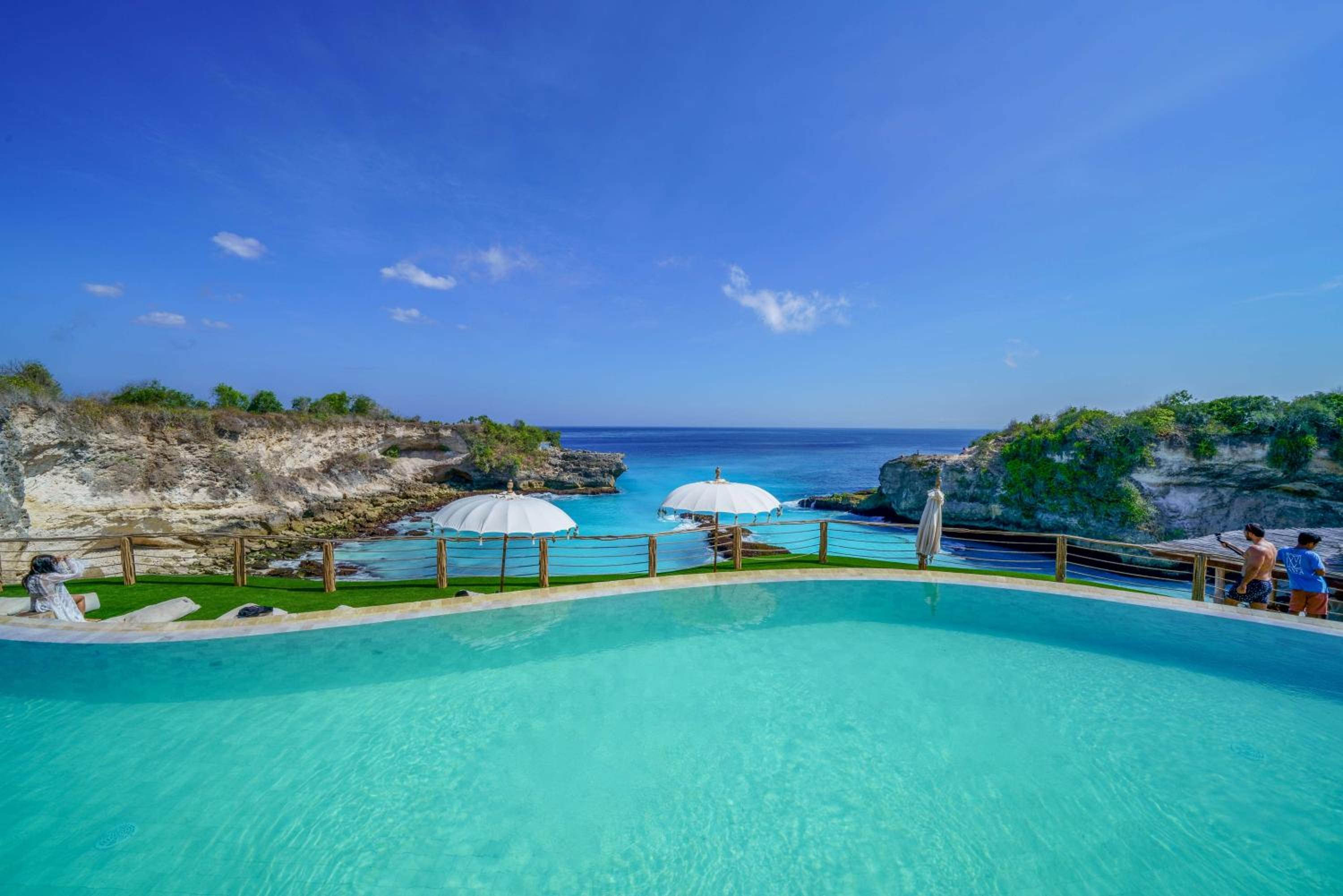 Ora Resort Avia Blue Lagoon