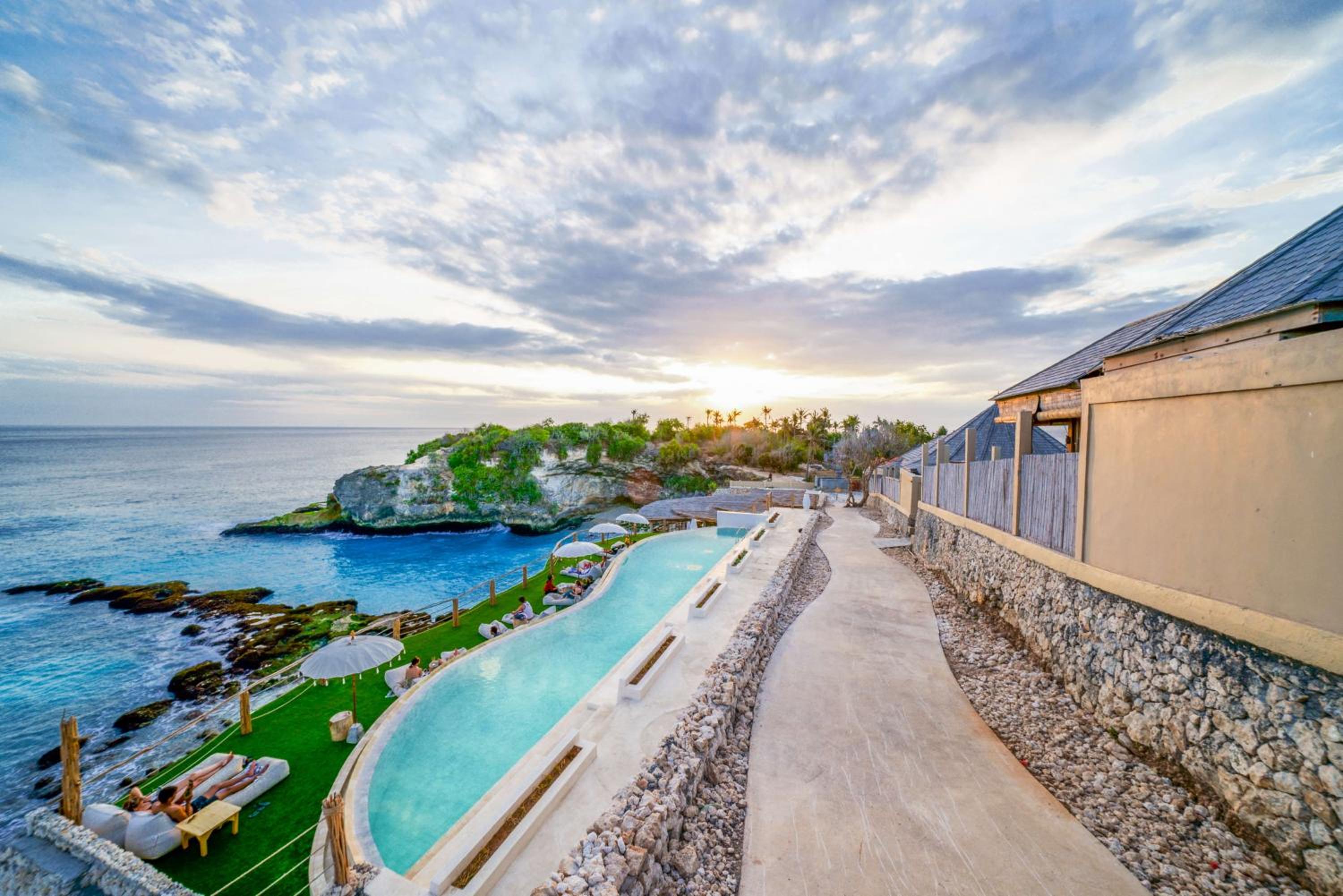 Ora Resort Avia Blue Lagoon
