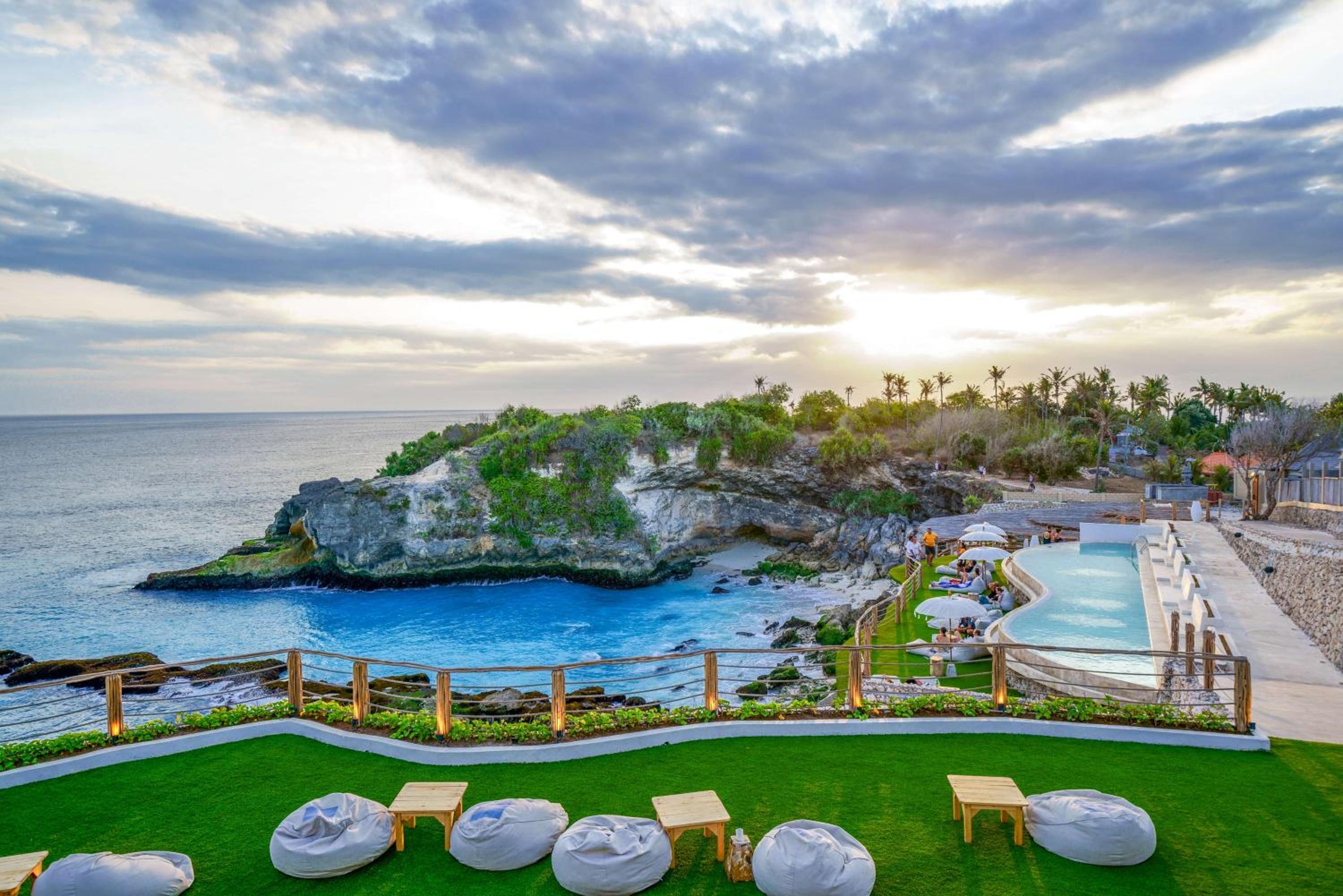 Ora Resort Avia Blue Lagoon
