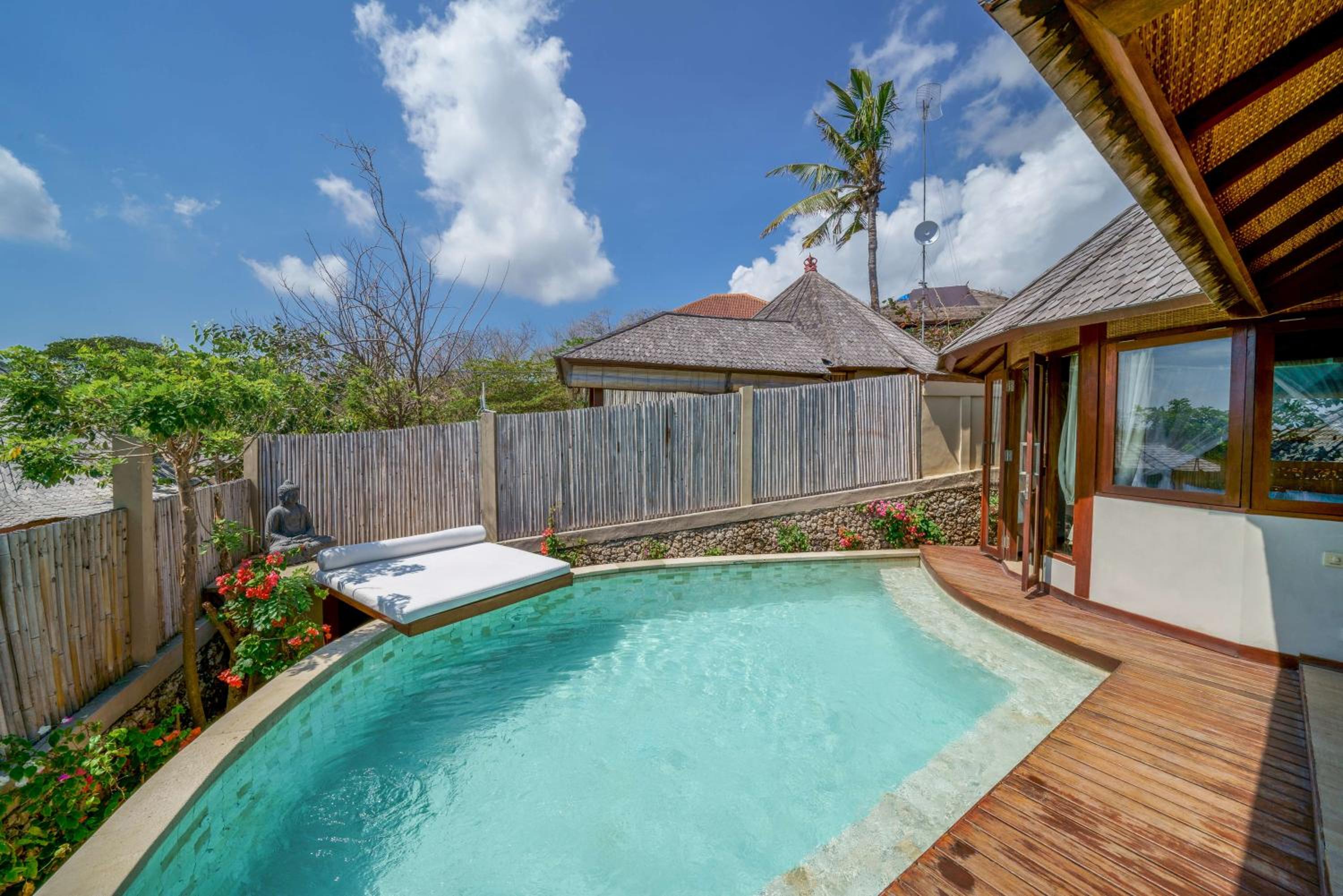 Ora Resort Avia Blue Lagoon