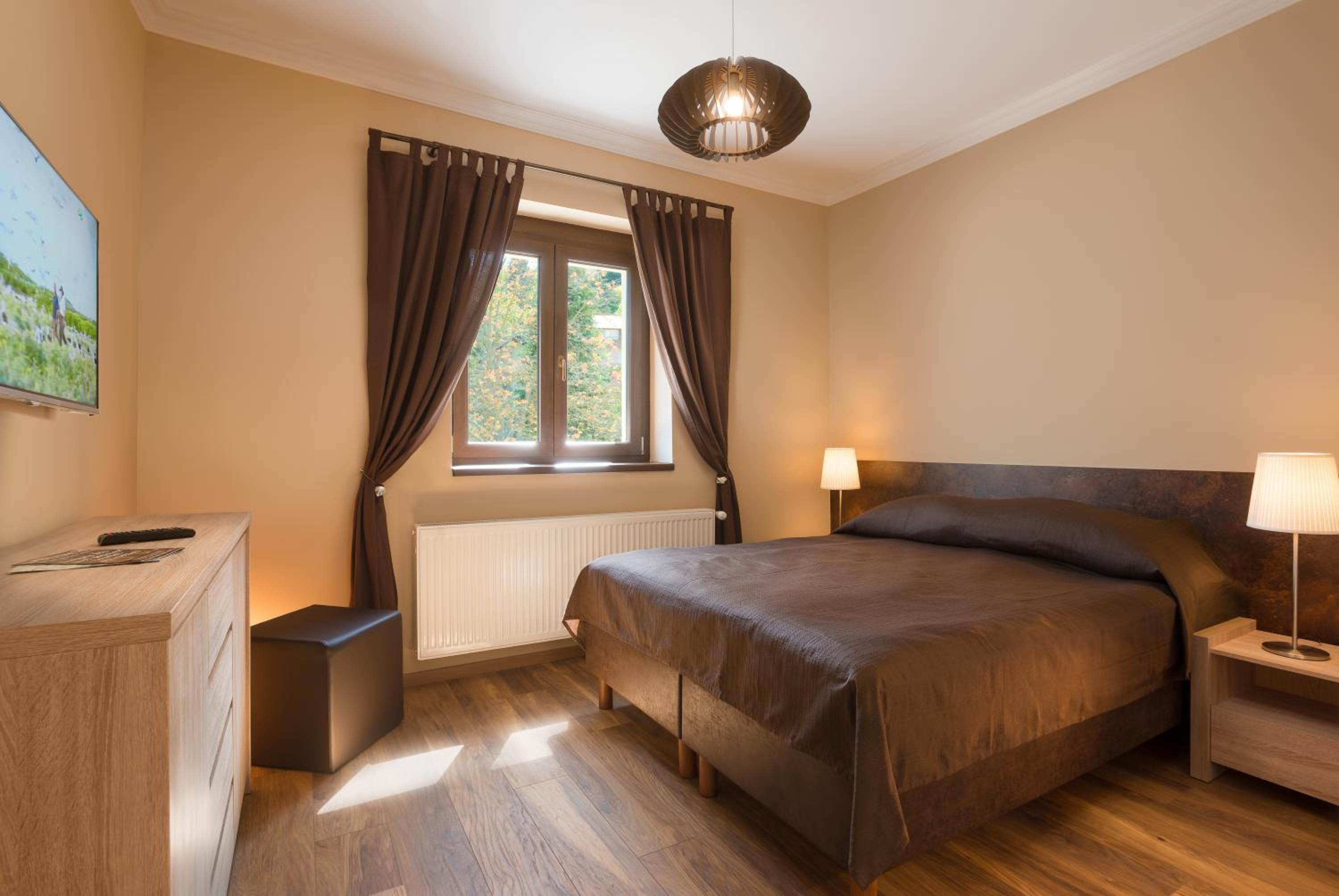 Harangvirág Apartmanház - Visegrád view 2
