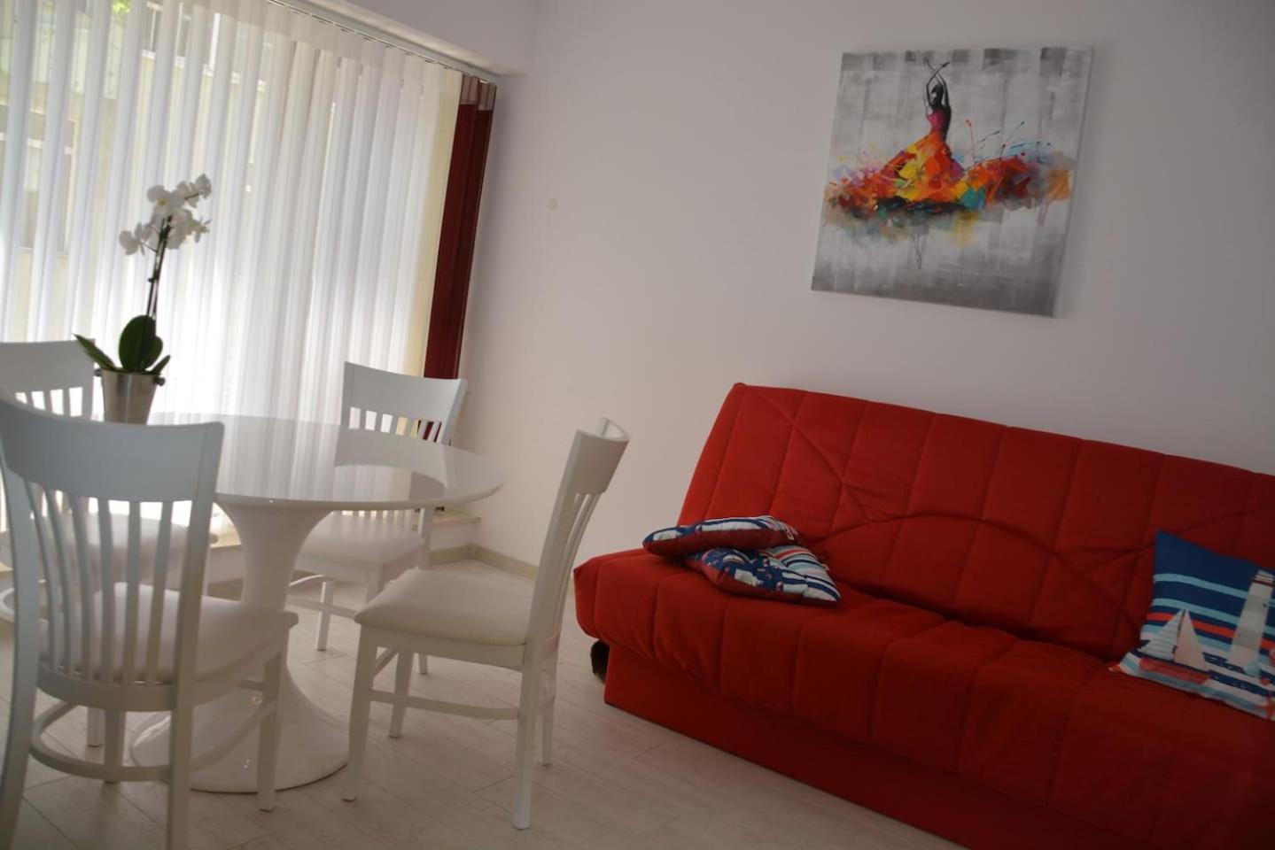 Unbeatable Location - New Lux Apartment Varna beach by Flat Mаnager