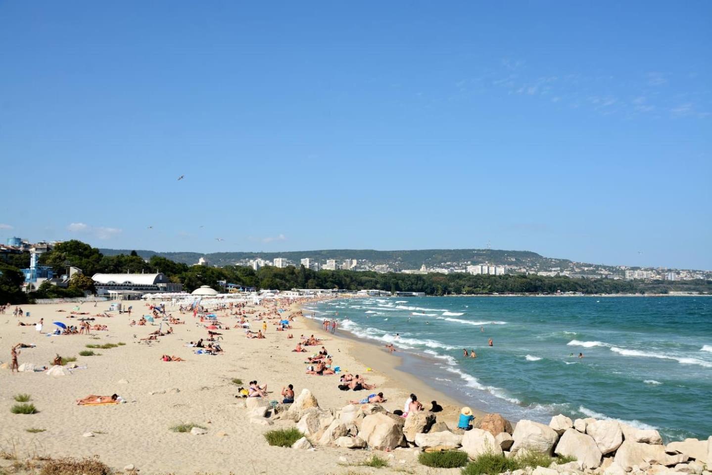 Unbeatable Location - New Lux Apartment Varna beach by Flat Mаnager