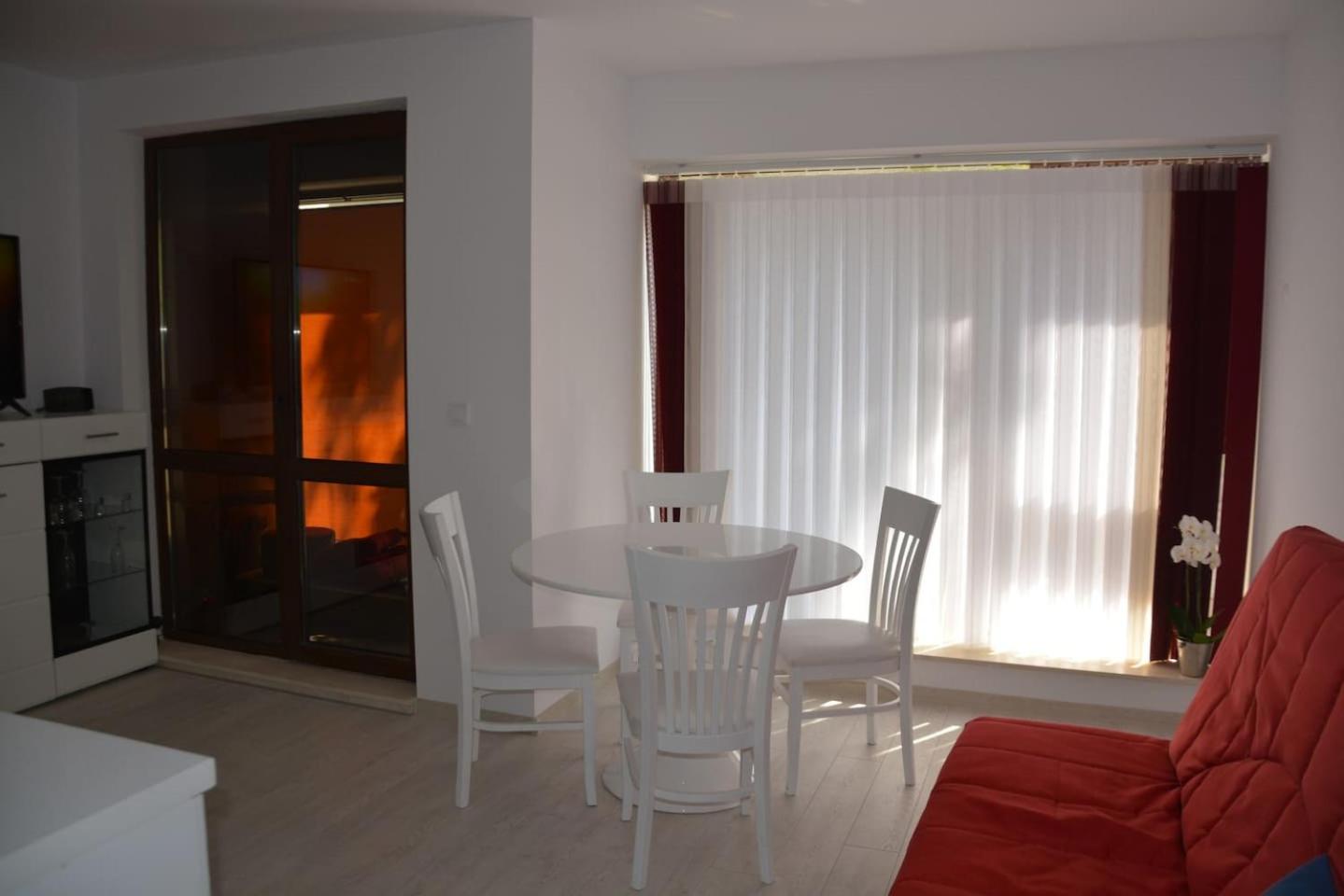 Unbeatable Location - New Lux Apartment Varna beach by Flat Mаnager