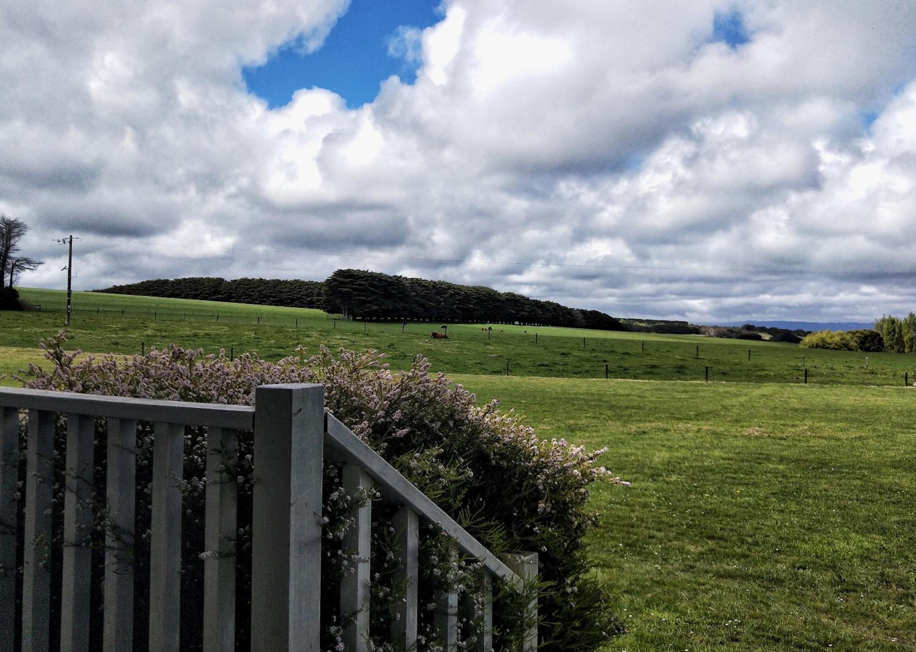 Twelve Apostles Motel & Country Retreat