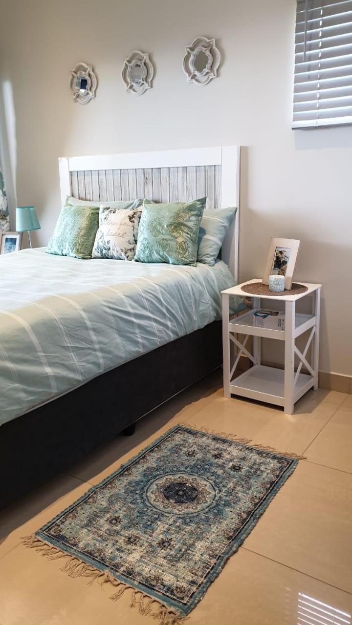 Azure Luxury Apartments Estate view 4