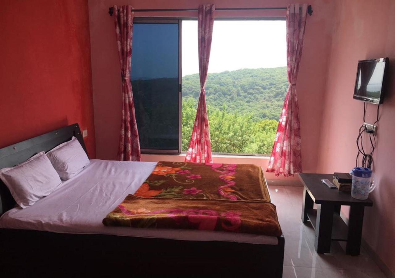 Ditto Room Nature View Residency view 5