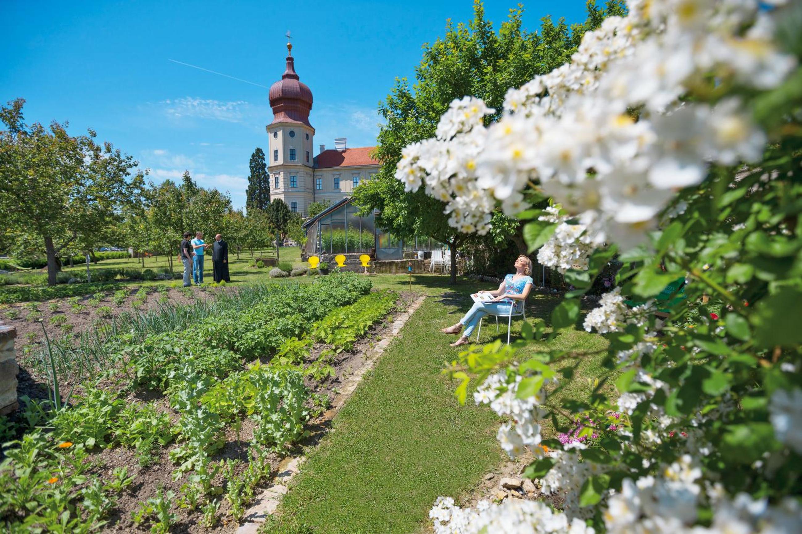Gästehaus Benediktinerstift Göttweig - Bed & Breakfast Monastery