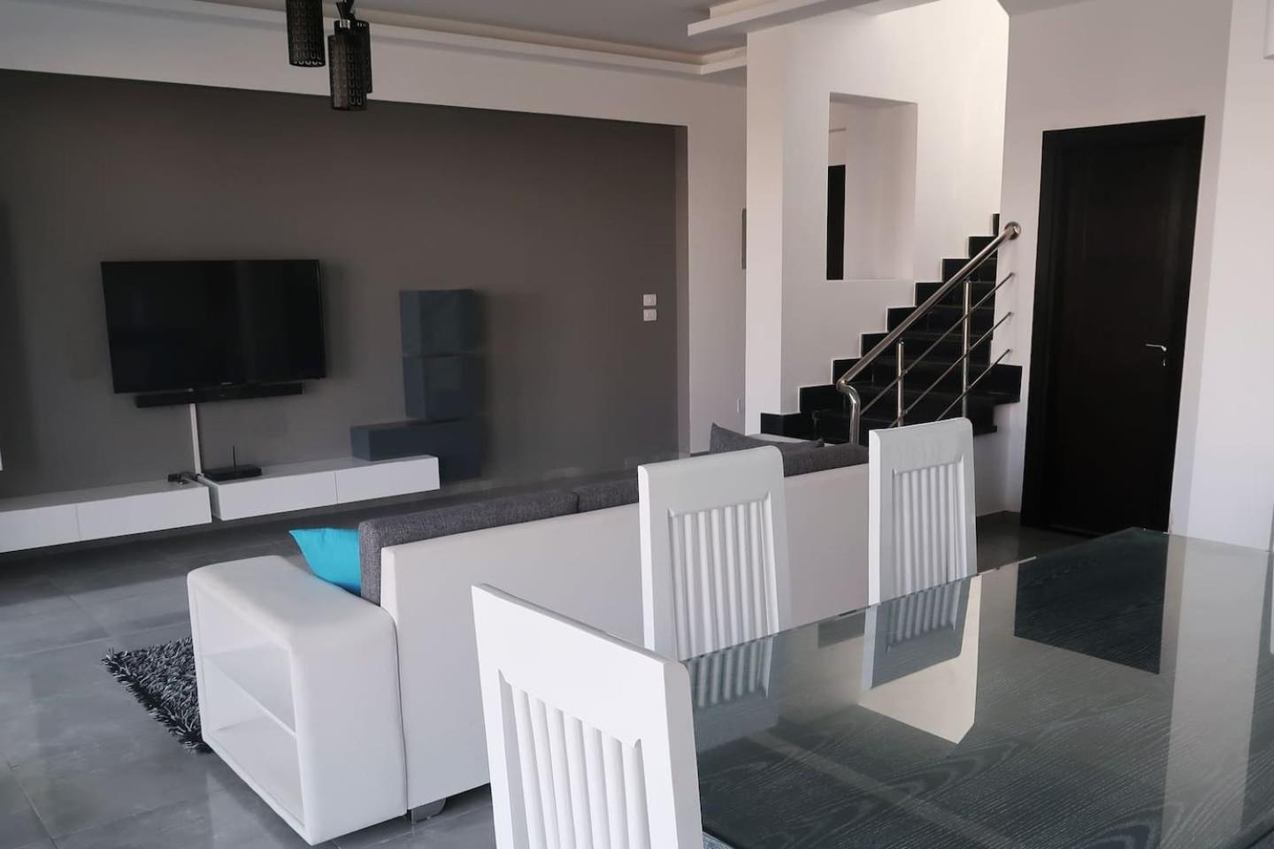 Sky Star Villa 25 view 5