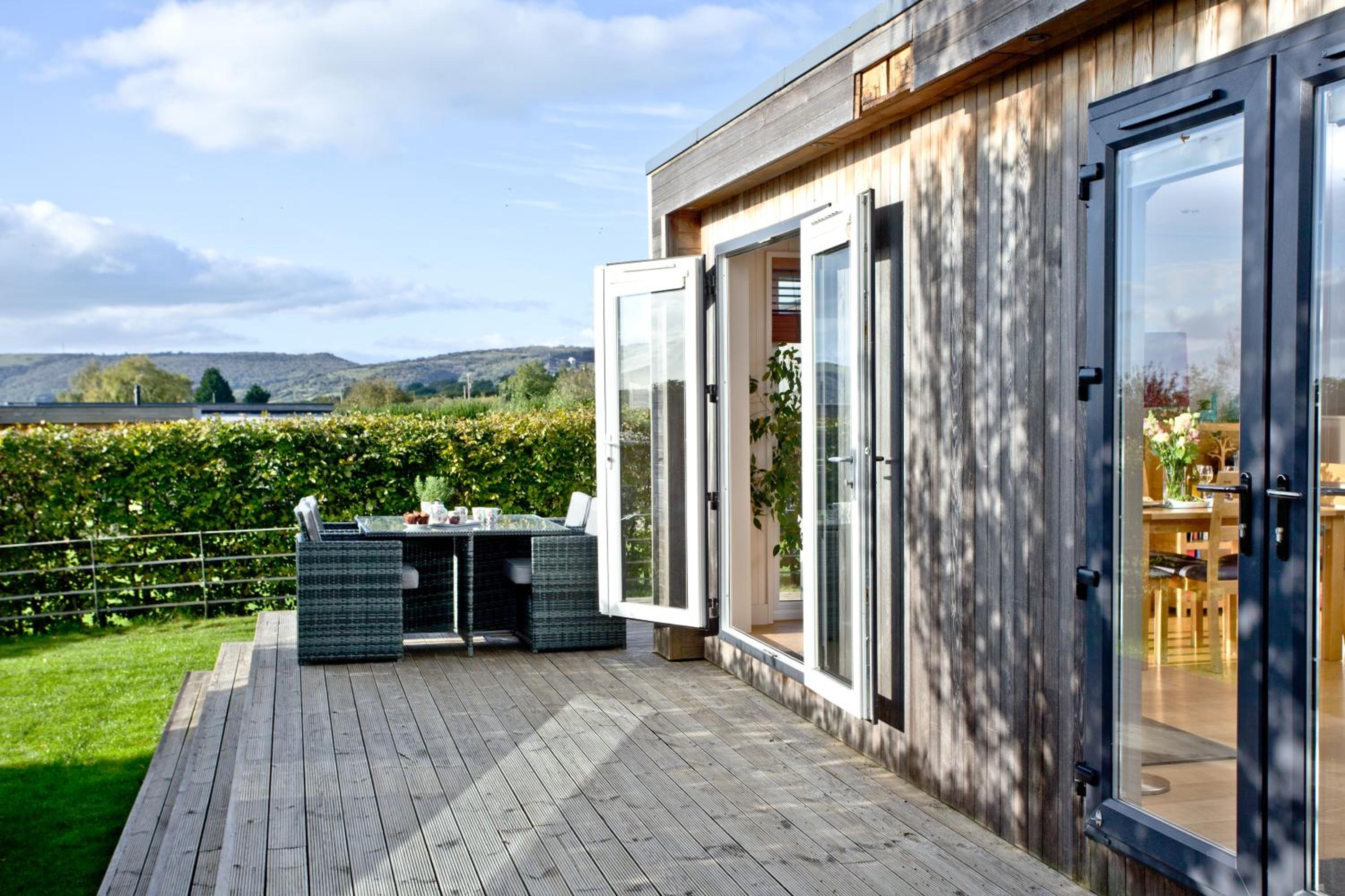 Peppers Lodge, Hot Tub, Woodburner view 4