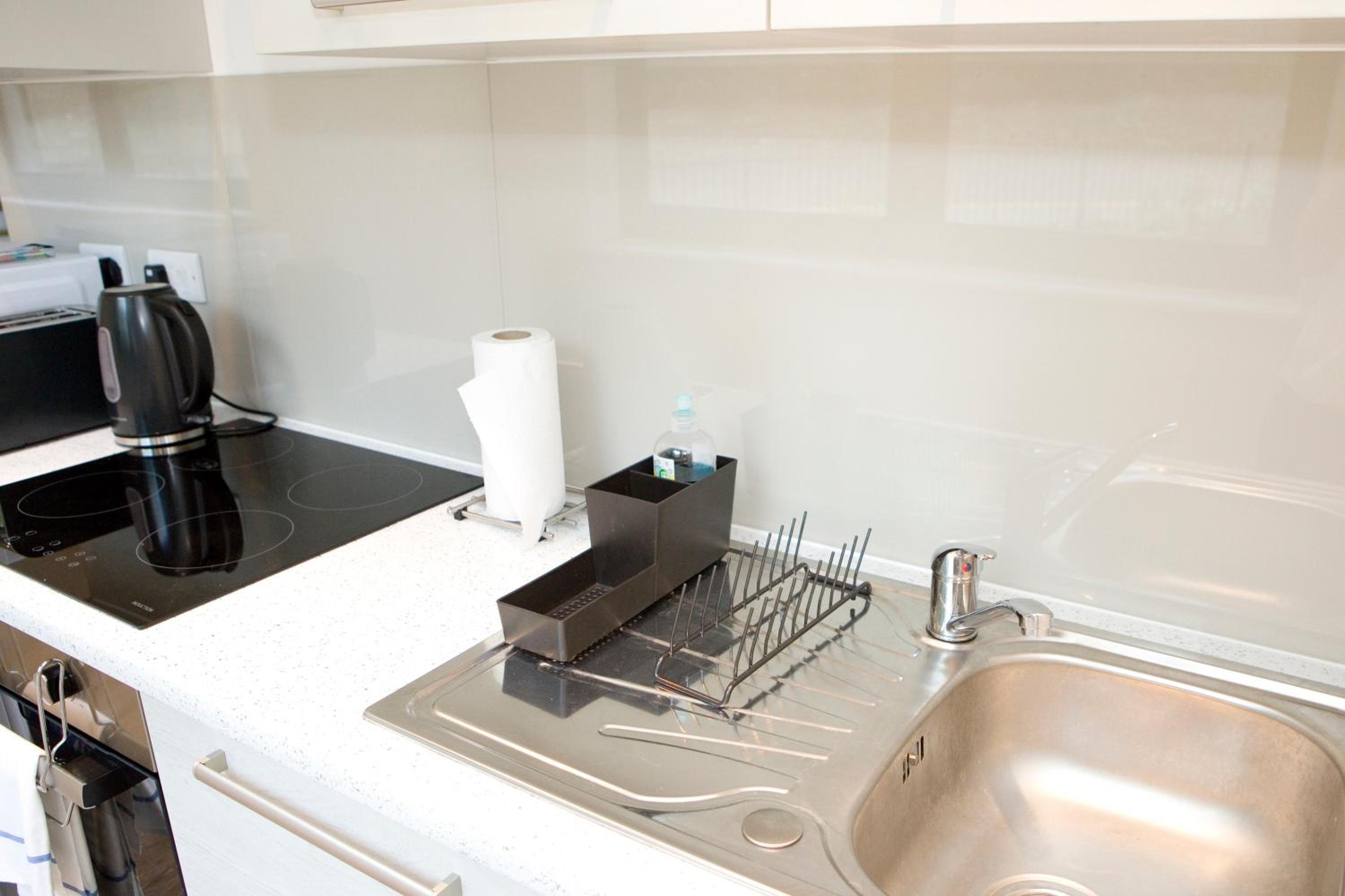 Pres Pier Apartment - Bournemouth view 4