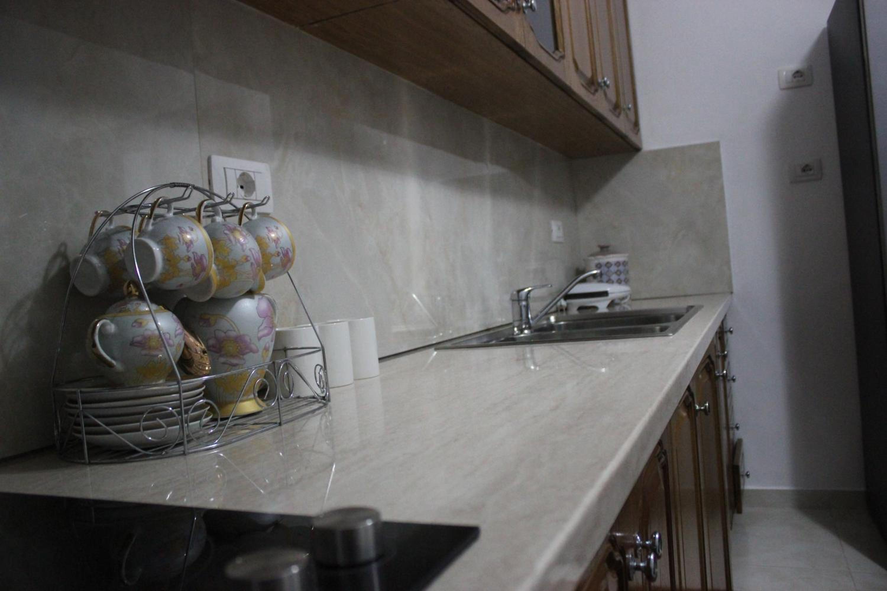 Unejs Apartment