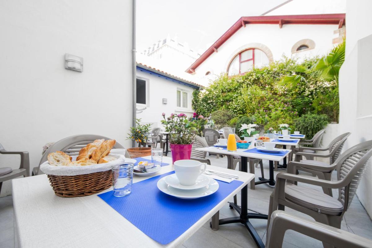 outdoor BBQ area