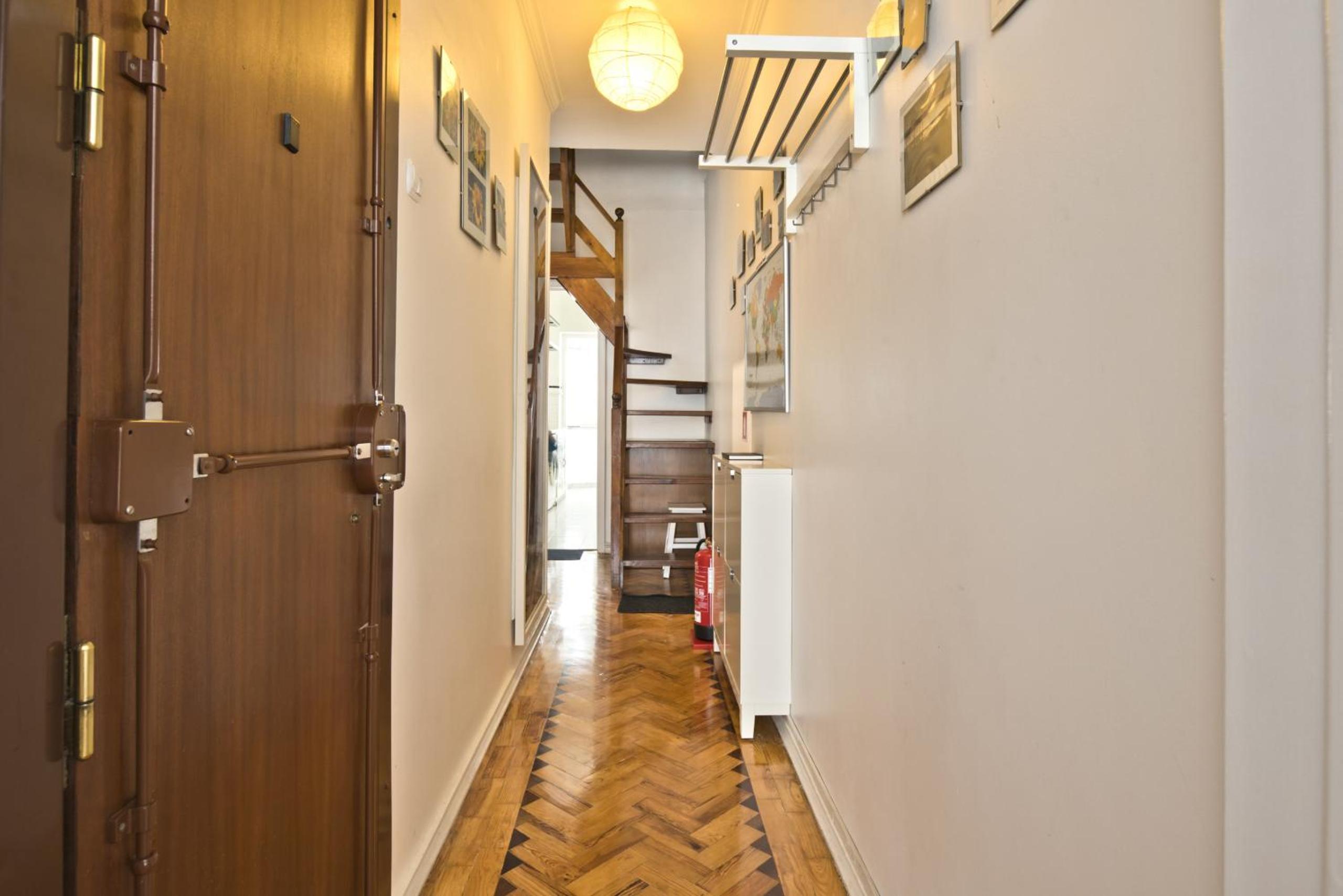 Photo 37