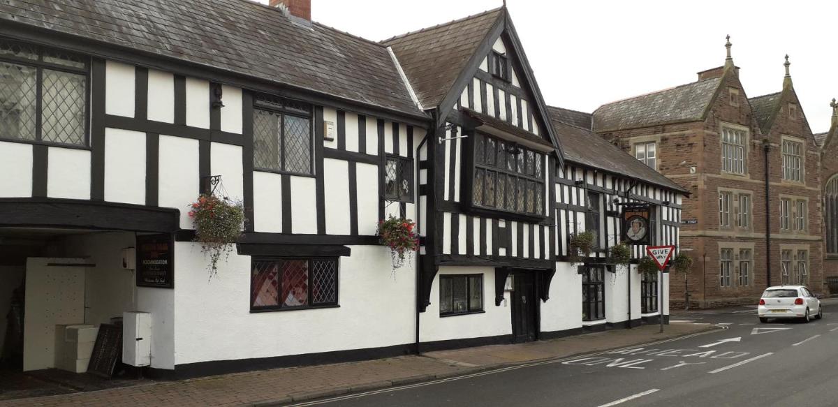 Queens Head Inn view 2