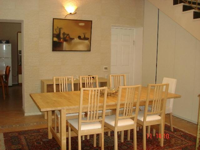 Neftçilər Prospekti metro SAHIL