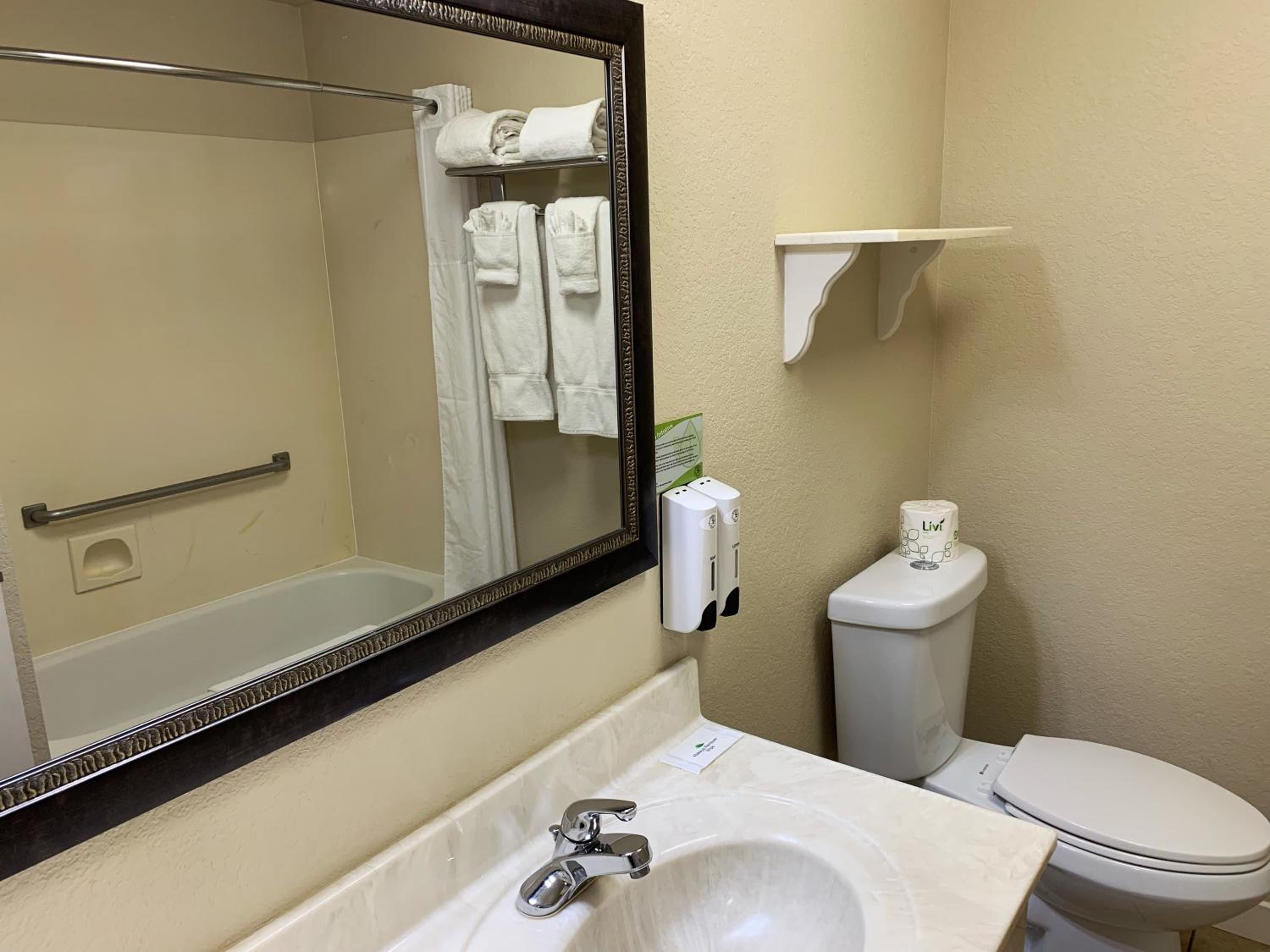 Ashland Vacations - Stratford Inn - Property Image 7