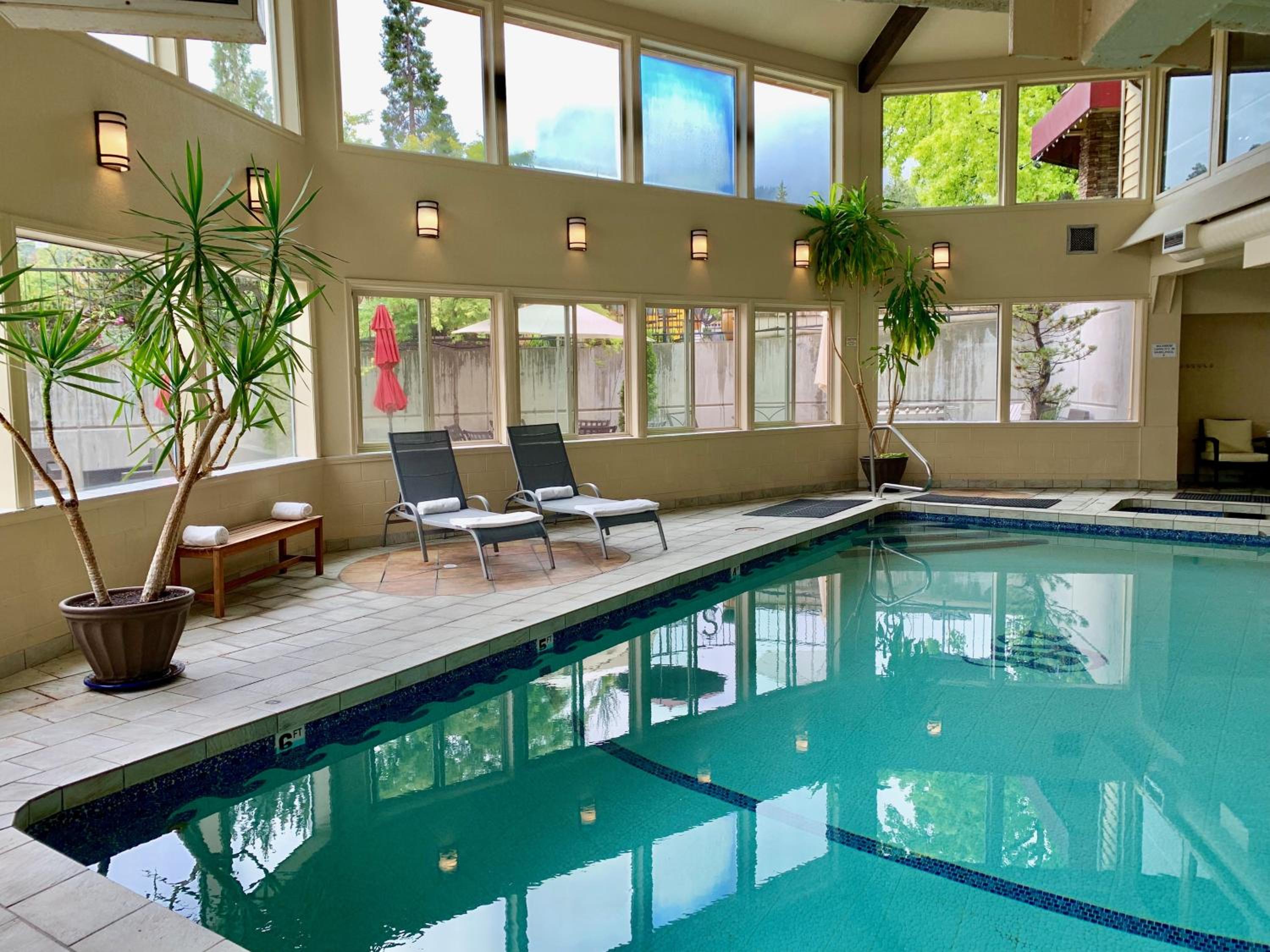 Ashland Vacations - Stratford Inn - Property Image 11