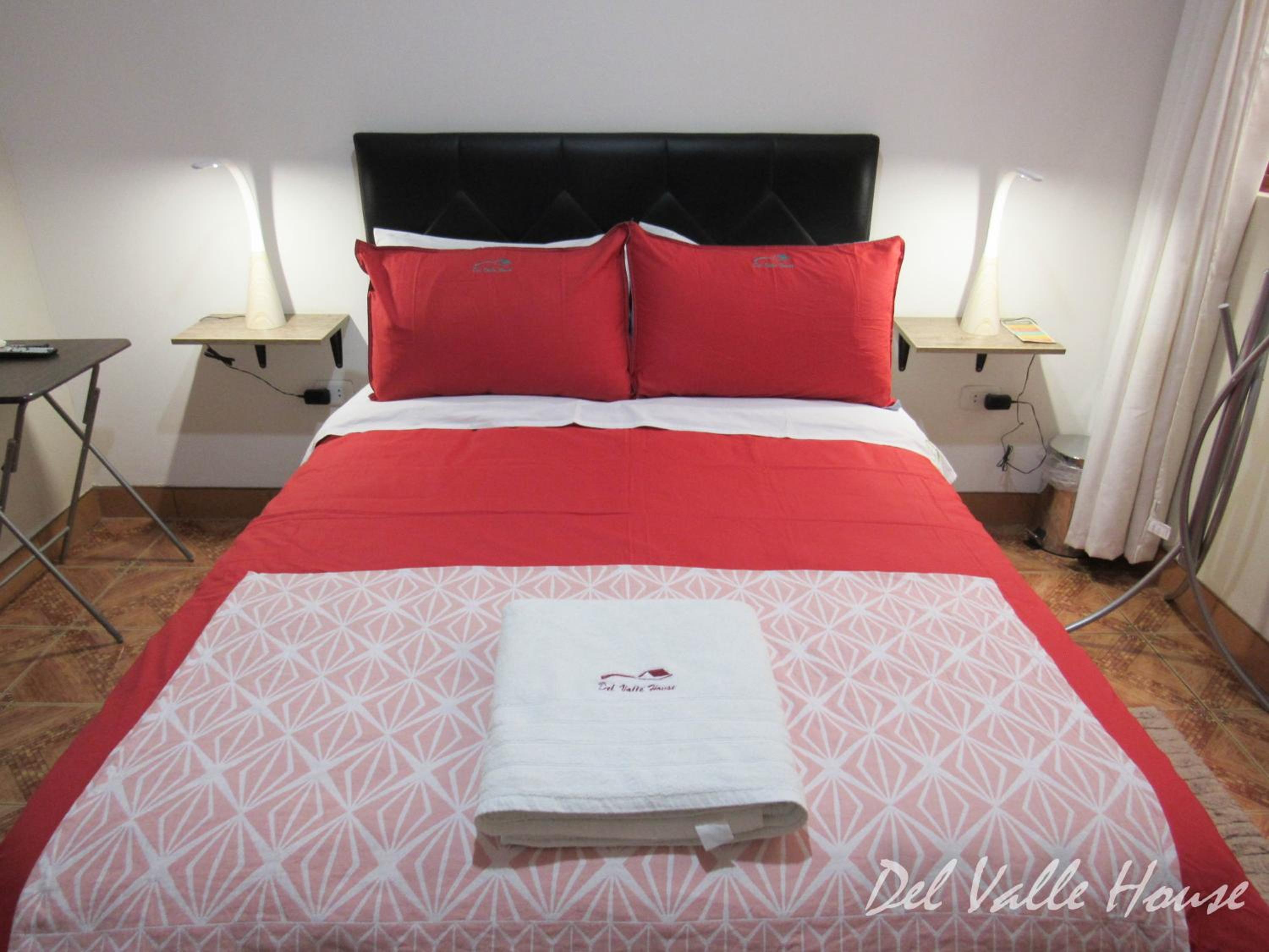 Del Valle House