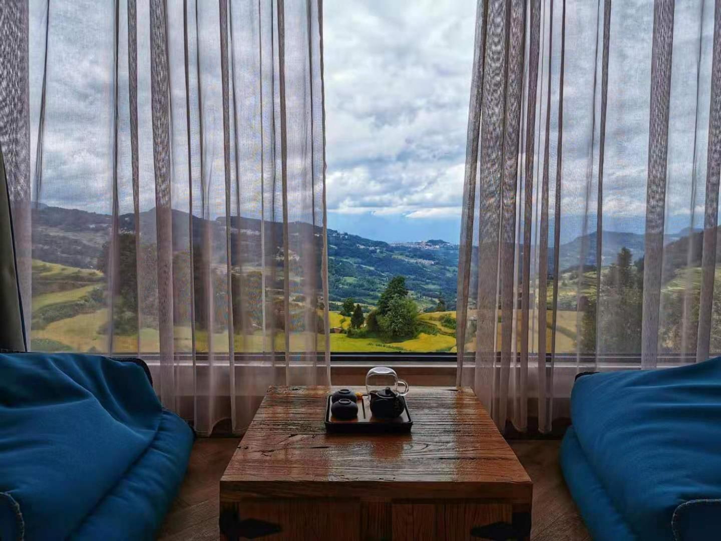 Twelve Manor Xiangdian Yuanyang Rice Terraces Retreat