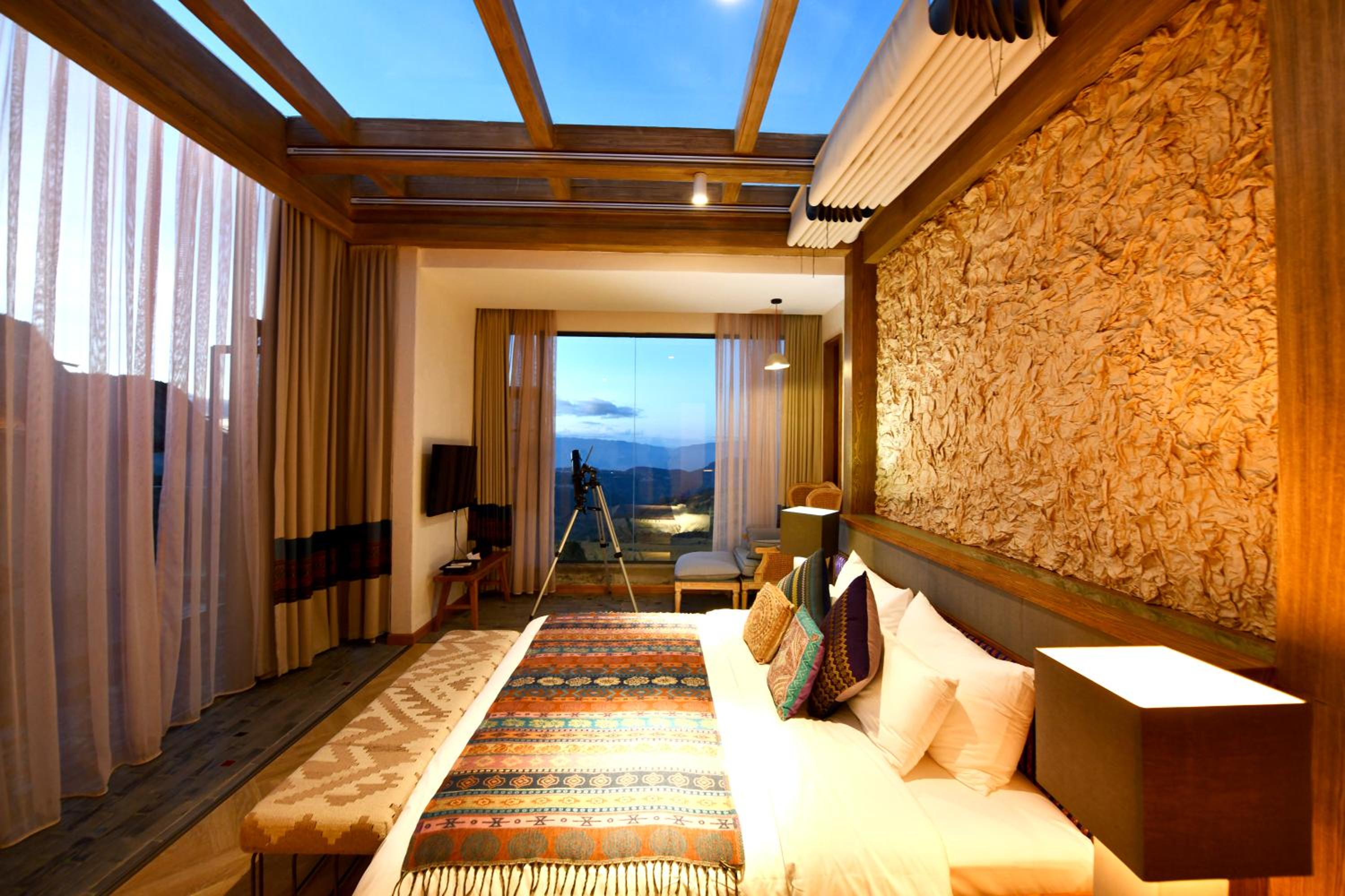Twelve Manor Xiangdian Yuanyang Rice Terraces Retreat