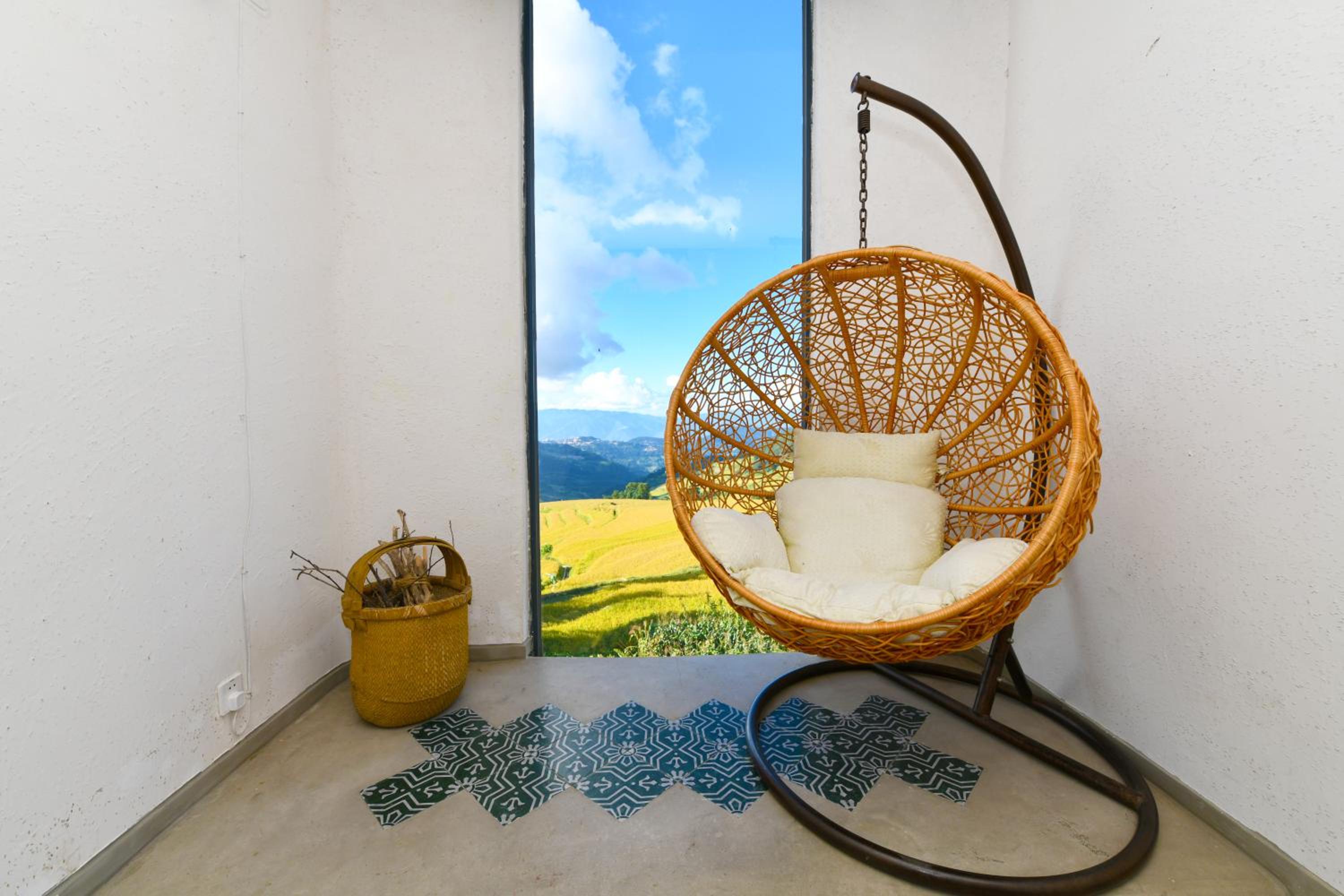 Twelve Manor Xiangdian Yuanyang Rice Terraces Retreat