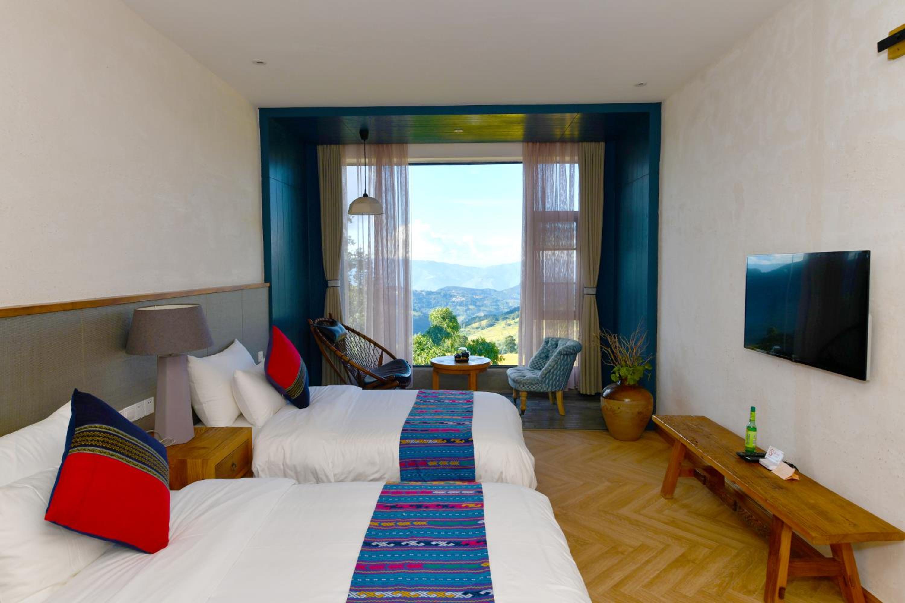 Twelve Manor Xiangdian Yuanyang Rice Terraces Retreat