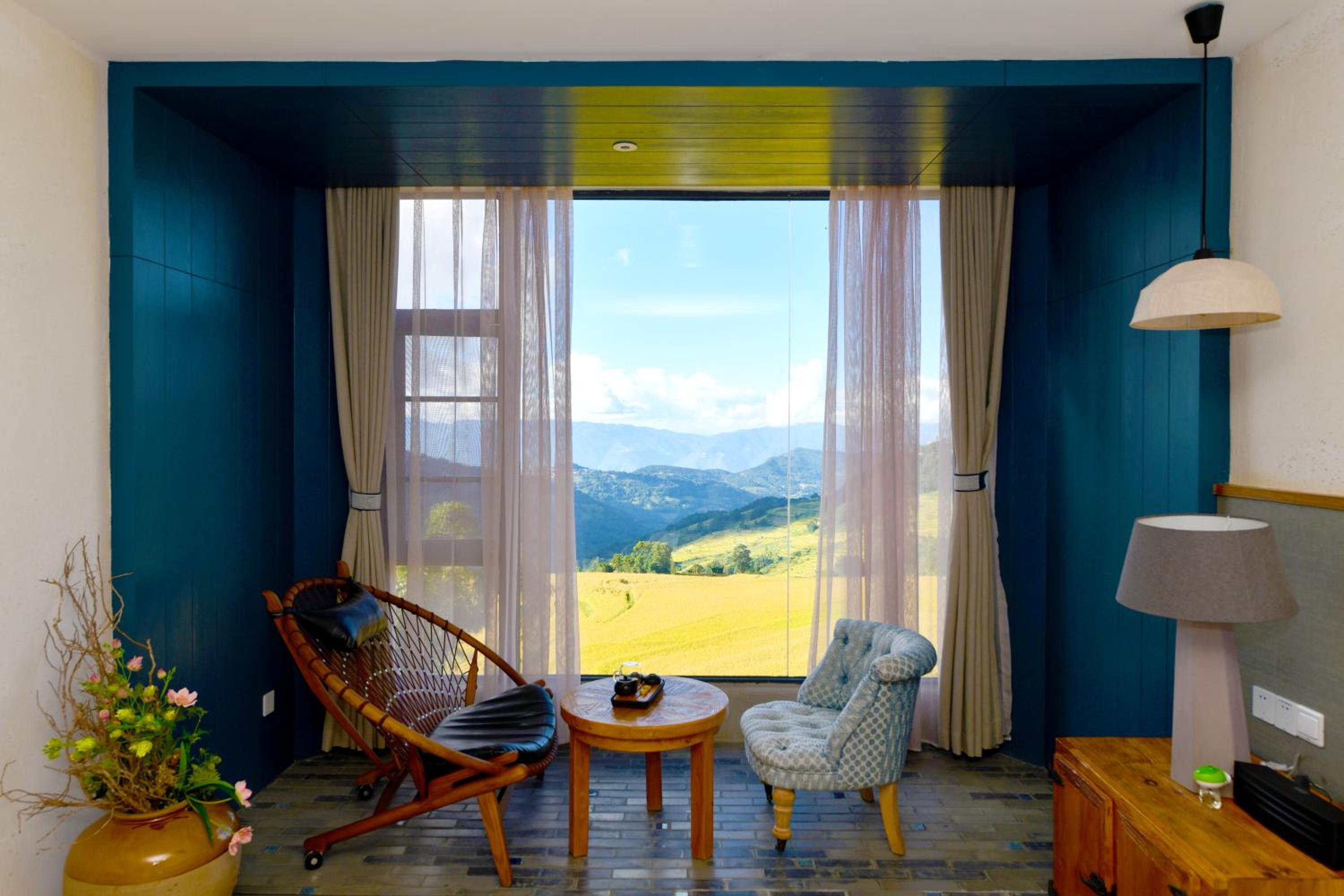Twelve Manor Xiangdian Yuanyang Rice Terraces Retreat