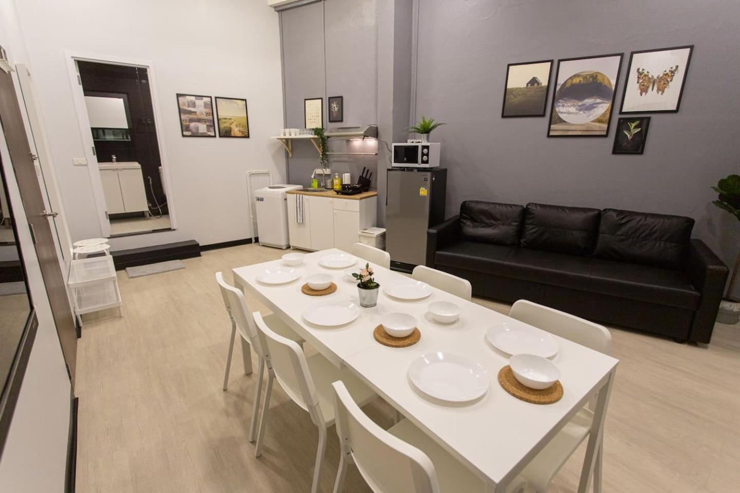 U1 Large 2 bed rooms BTS Udomsuk