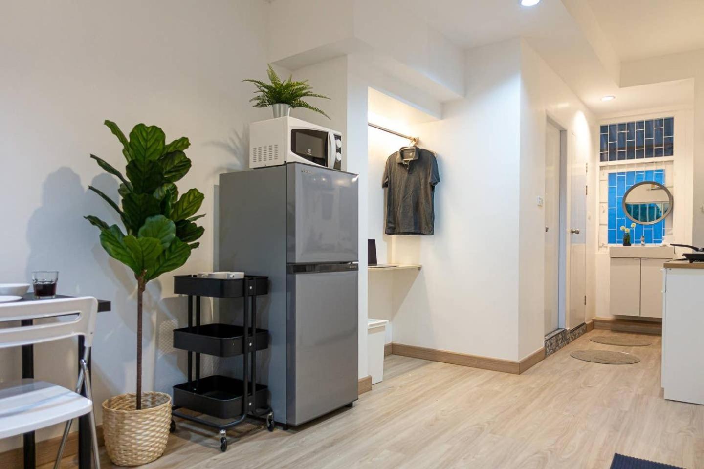 B3 Cosy Studio /5 guests/ Near MRT/full kitchen