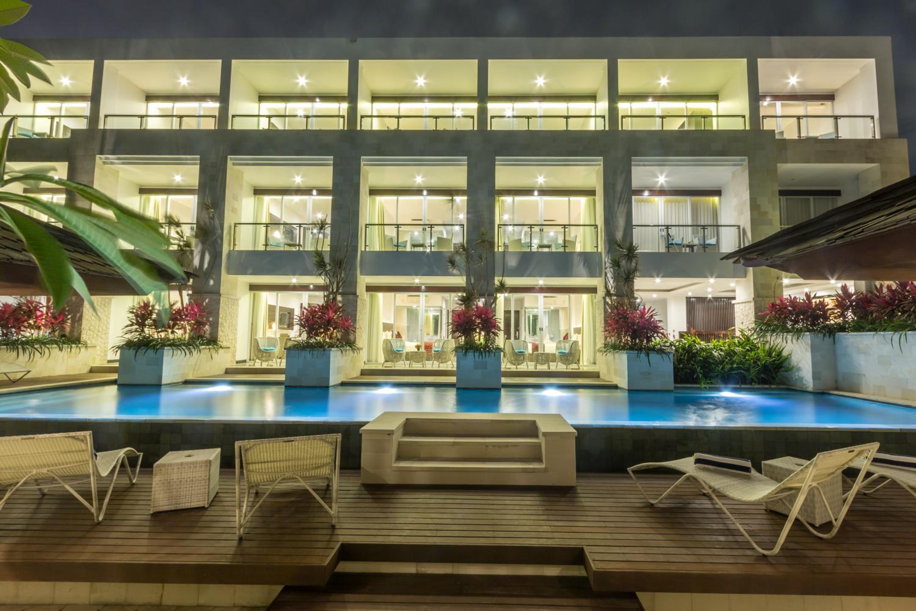 Hotel Adhiloka - Image 1