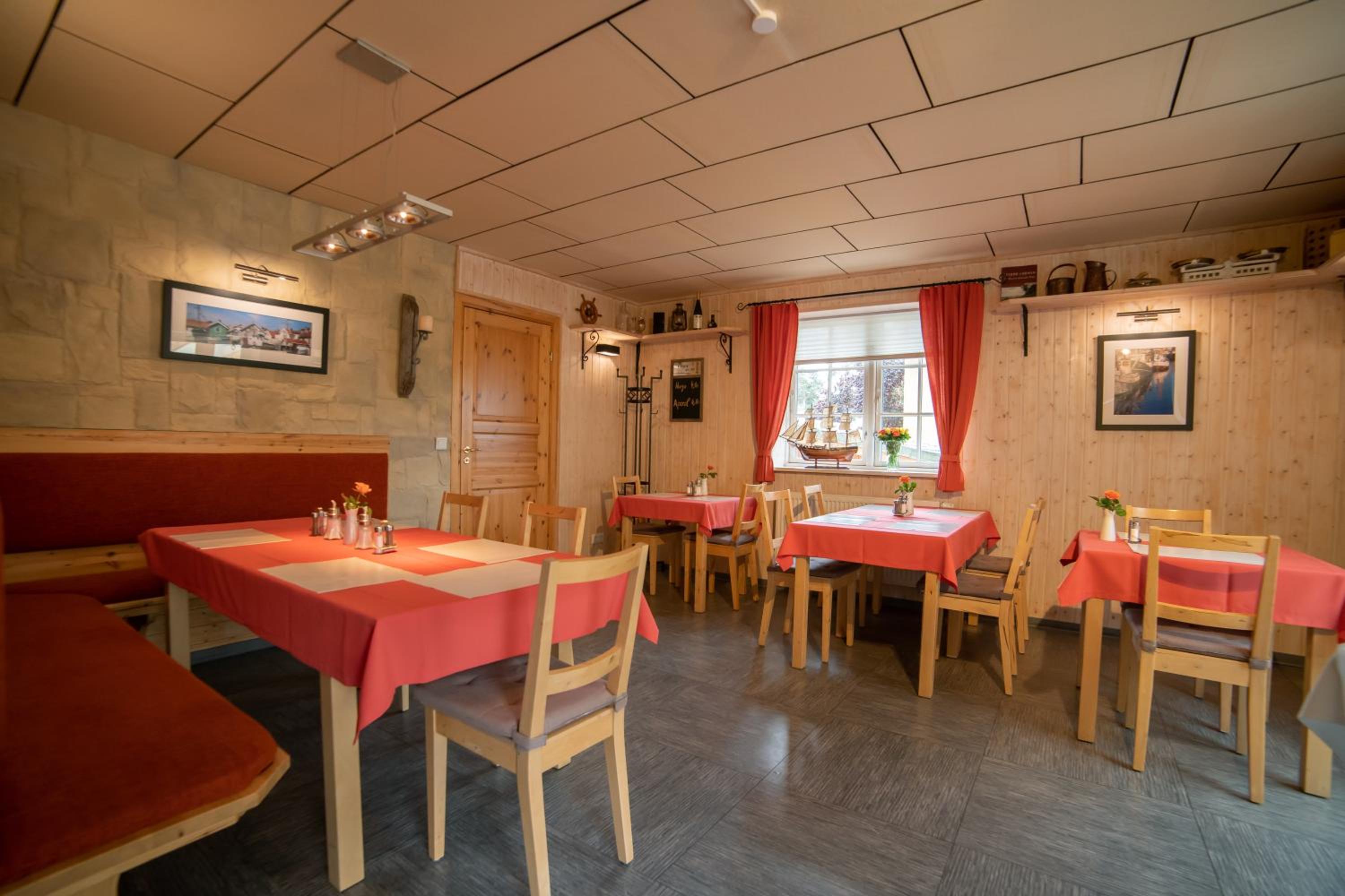 Haus Stoertebeker Appartements - Hotel Garni, Seebad Lubmin