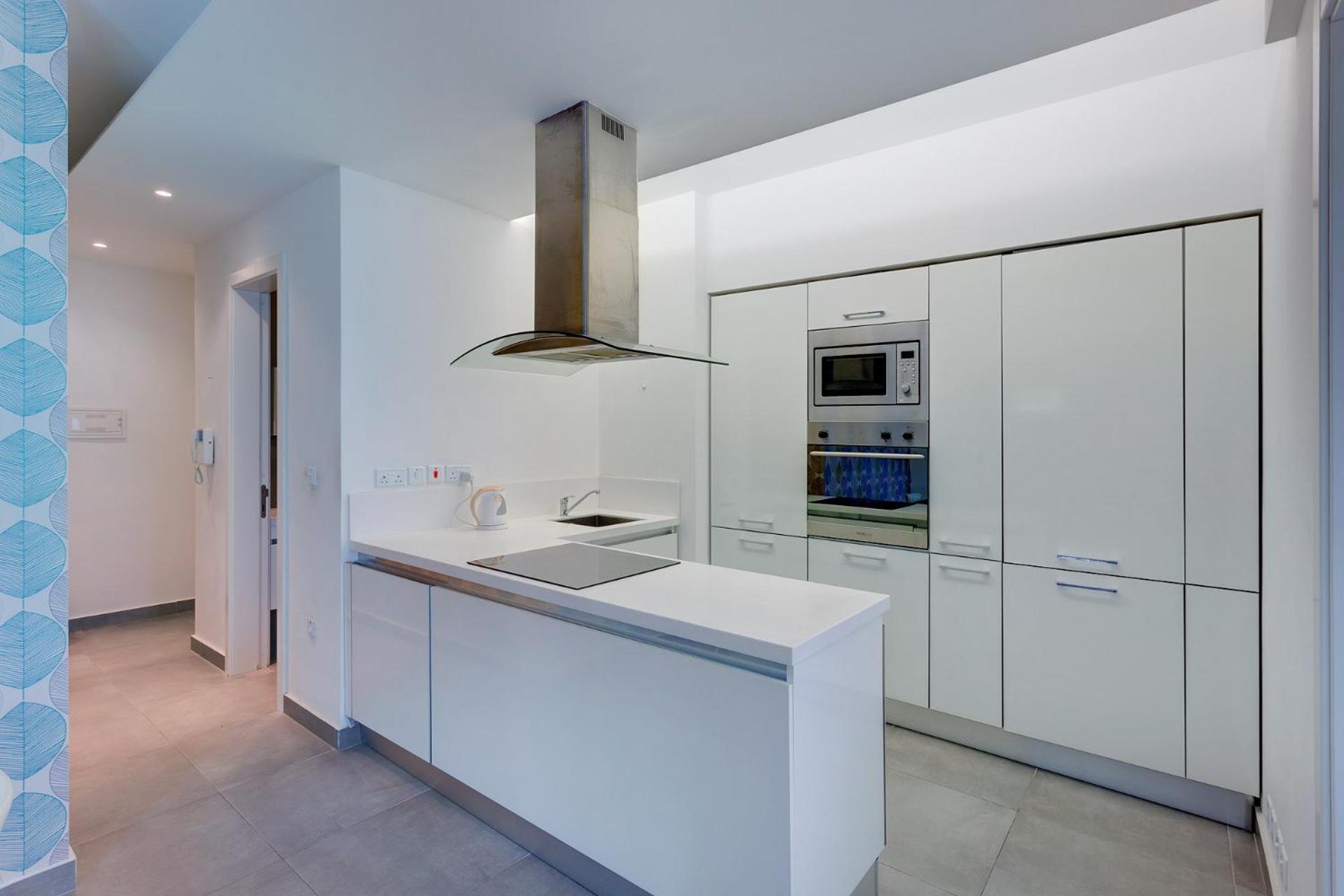 Cozy 1 BR Apartment in St Julians, Best Location view 4