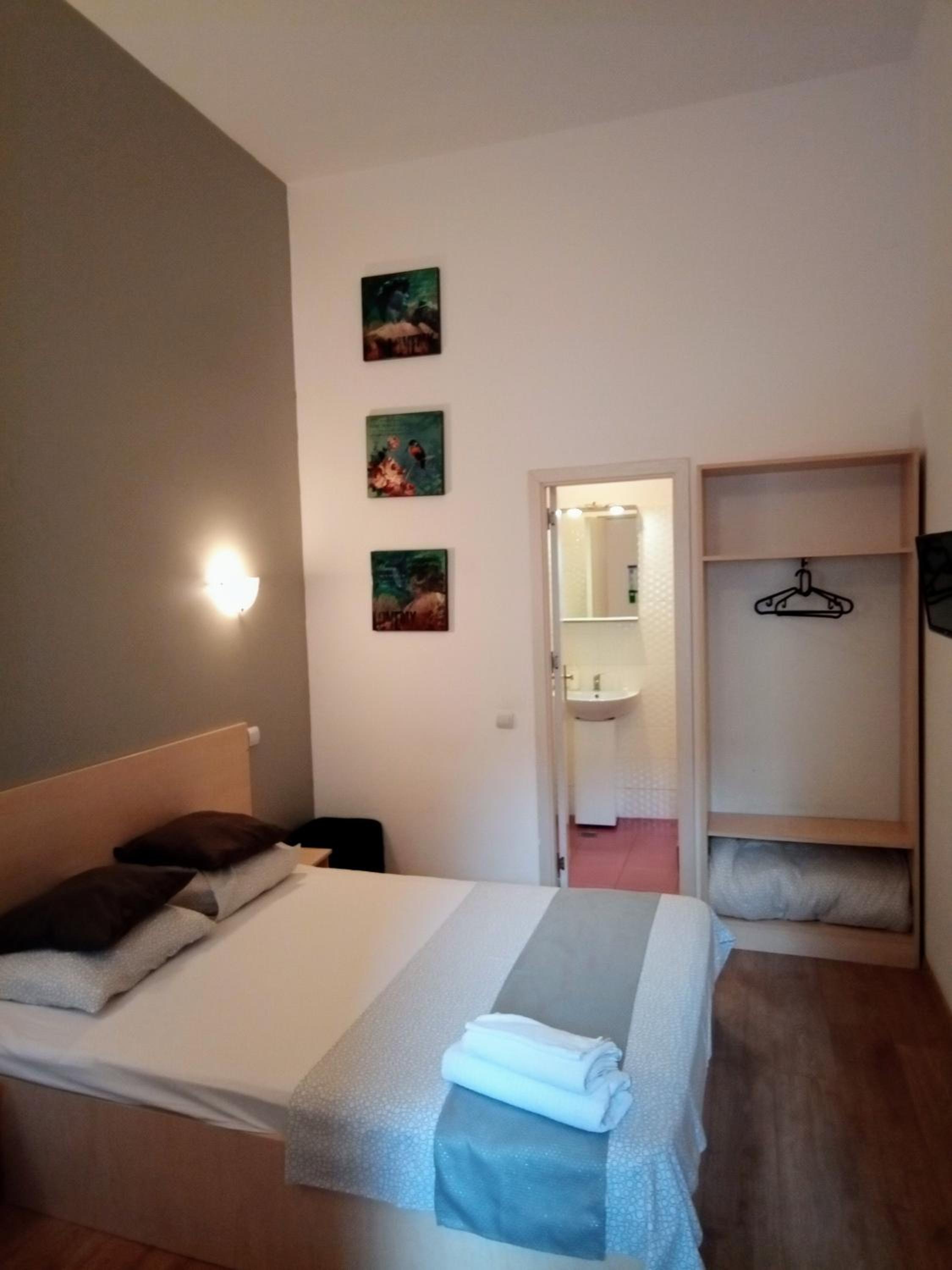 Central Guesthouse