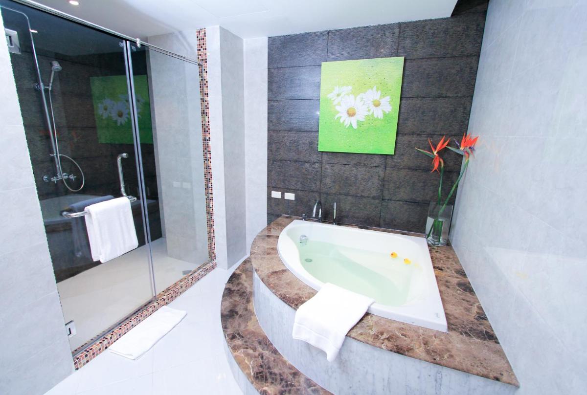 Jacuzzi