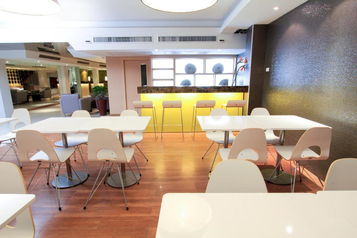meeting room