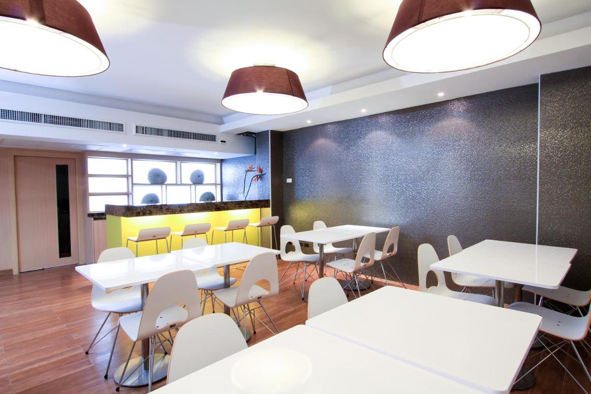 meeting room