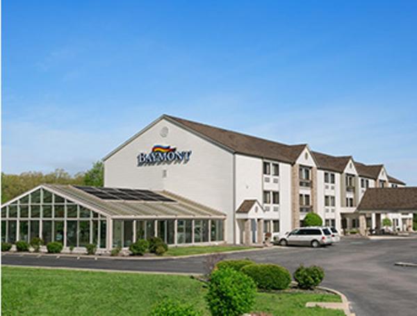 Baymont by Wyndham Sullivan view 2